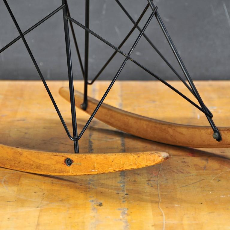 1950s Elephant Hide Grey Eames RAR Rope Edge Rocking Chair For Sale at ...