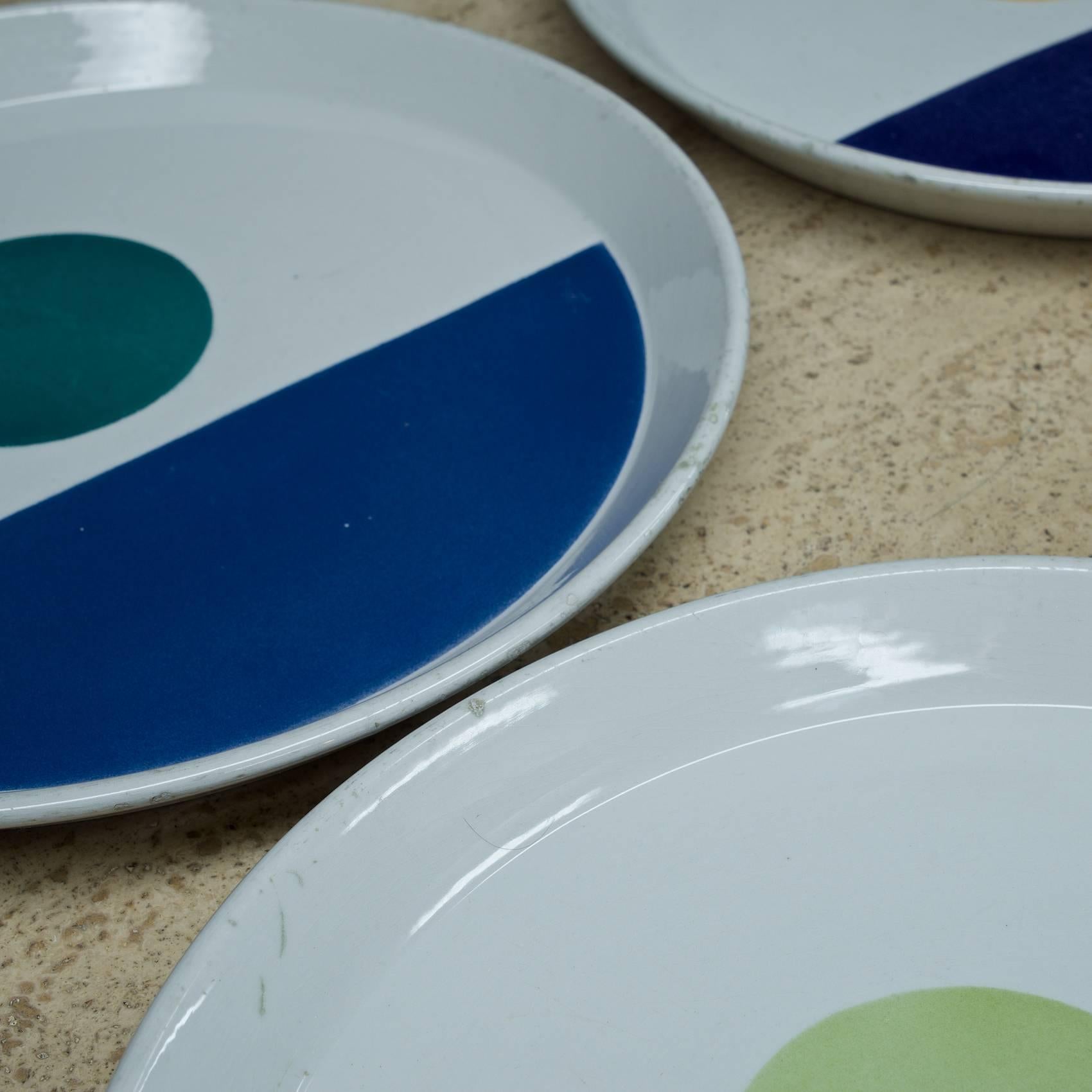 polychromatic plates