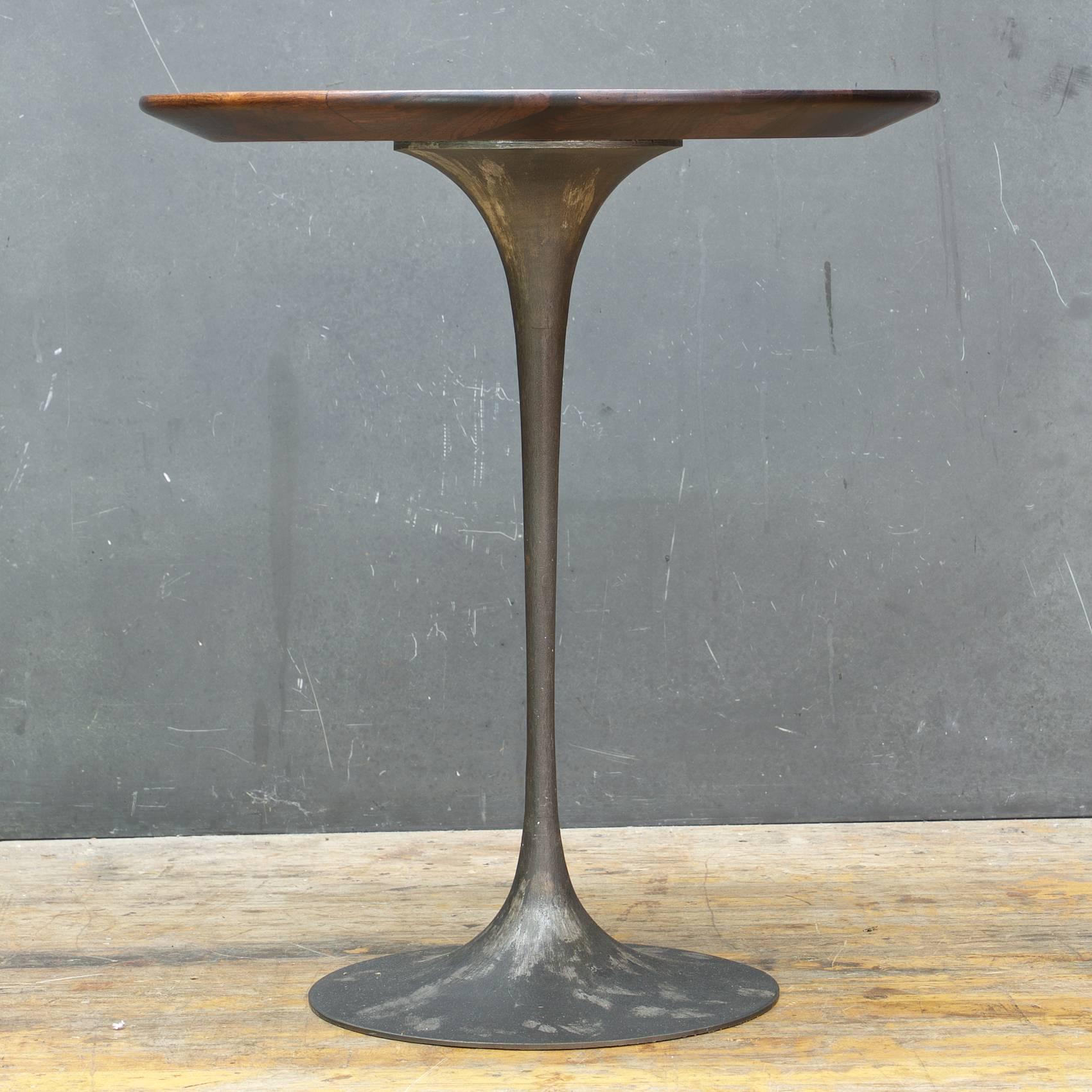 cast iron tulip table base
