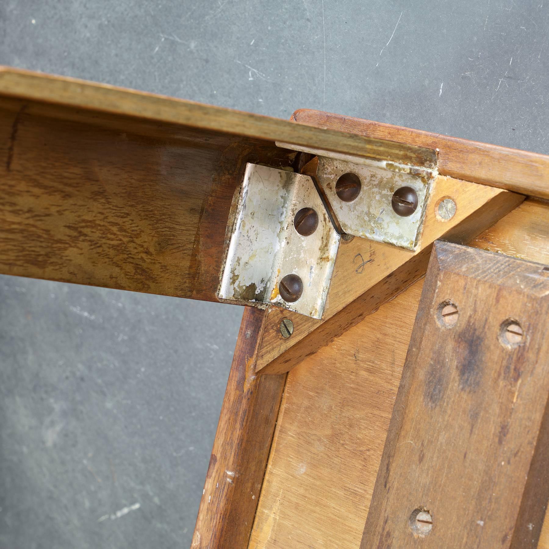 Rare Charles Eames Evans Plywood Herman Miller Walnut DTW-1 Dining Table In Fair Condition In Hyattsville, MD