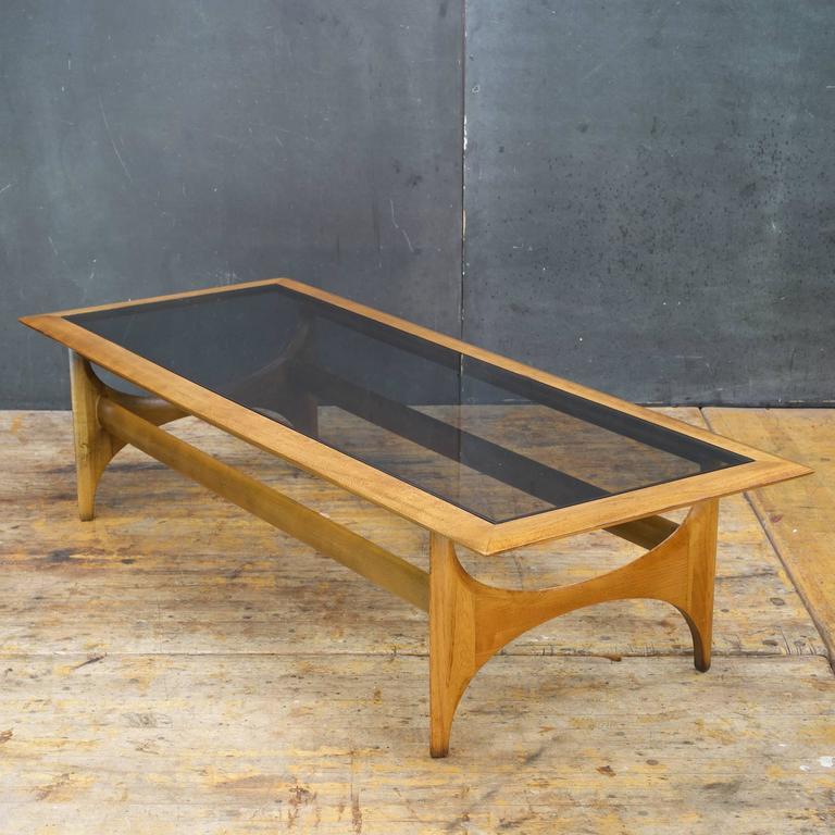 1960s Pearsall Attributed Atomic Walnut Coffee Table At 1stdibs Lighter Stained Walnut Version Of The Famous Lane Jetsons Atomic Style Table Line