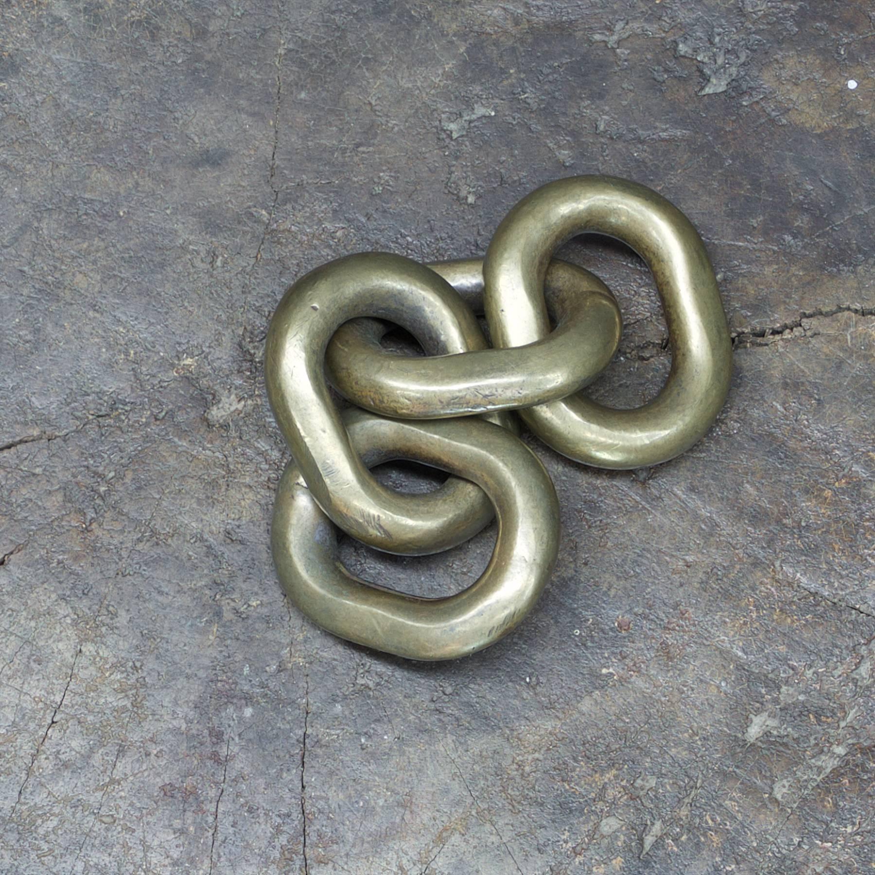 Scandinavian Modern 1960s Brass Chain Links Sculpture Paperweight 