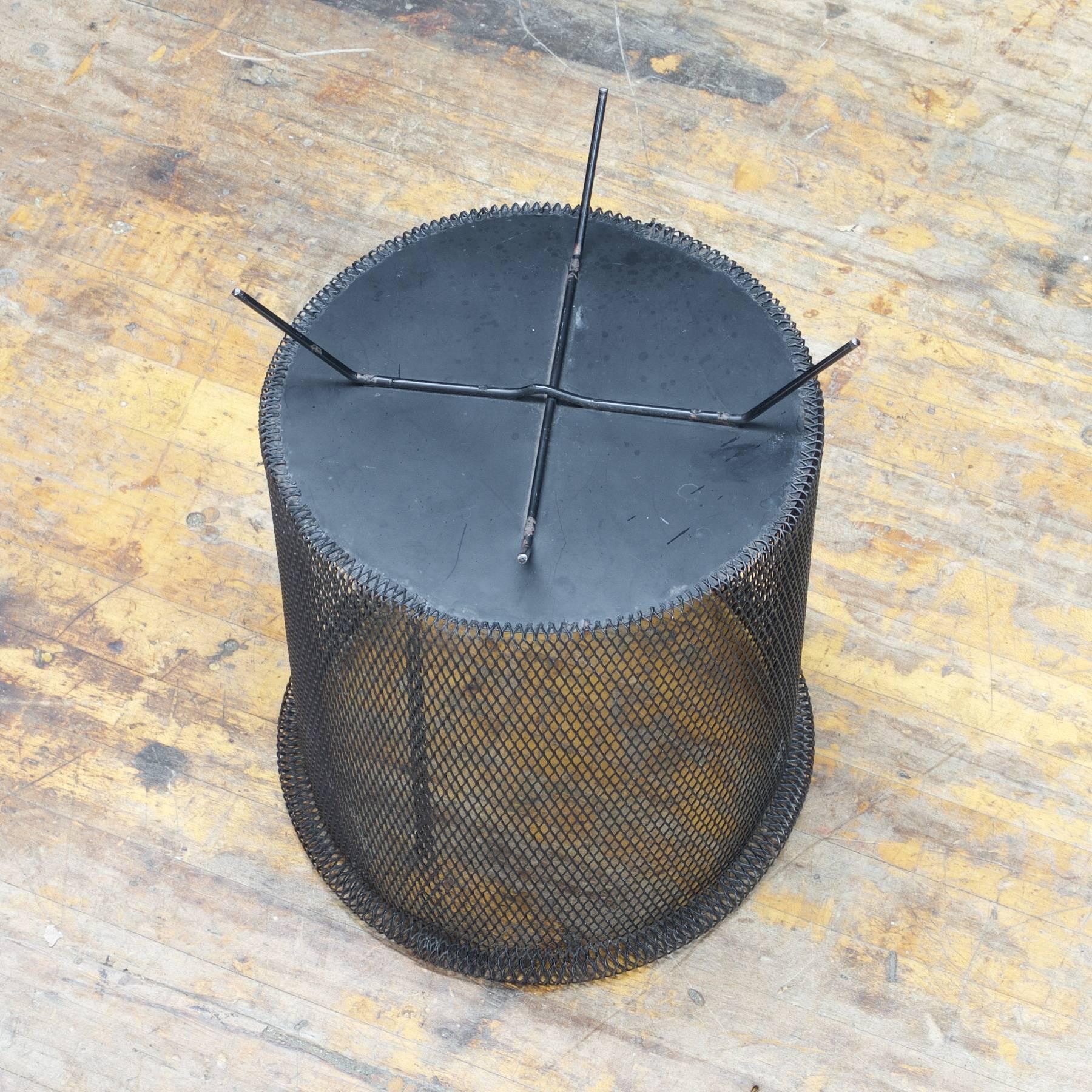 wire mesh wastebasket