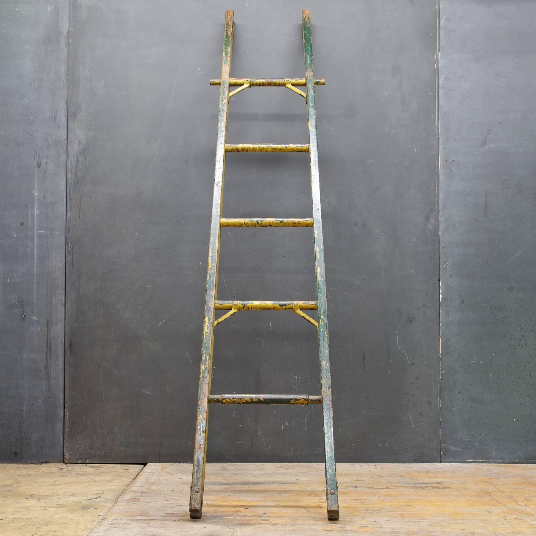 lamplighter ladder