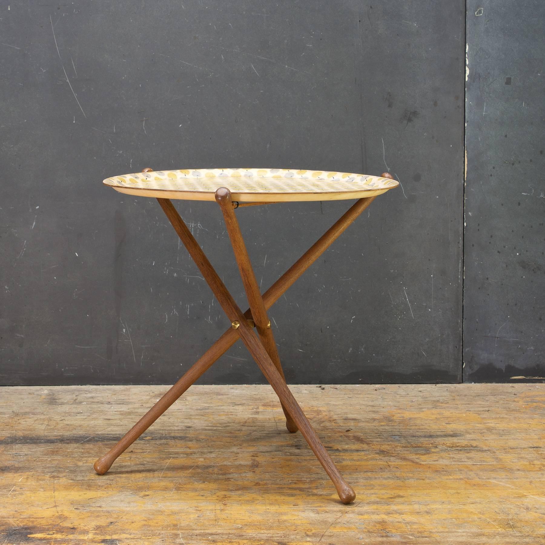 Scandinavian Modern Nils Trautner Tripod Teak Table with Astrid Sampe Apple Pattern Tray For Sale