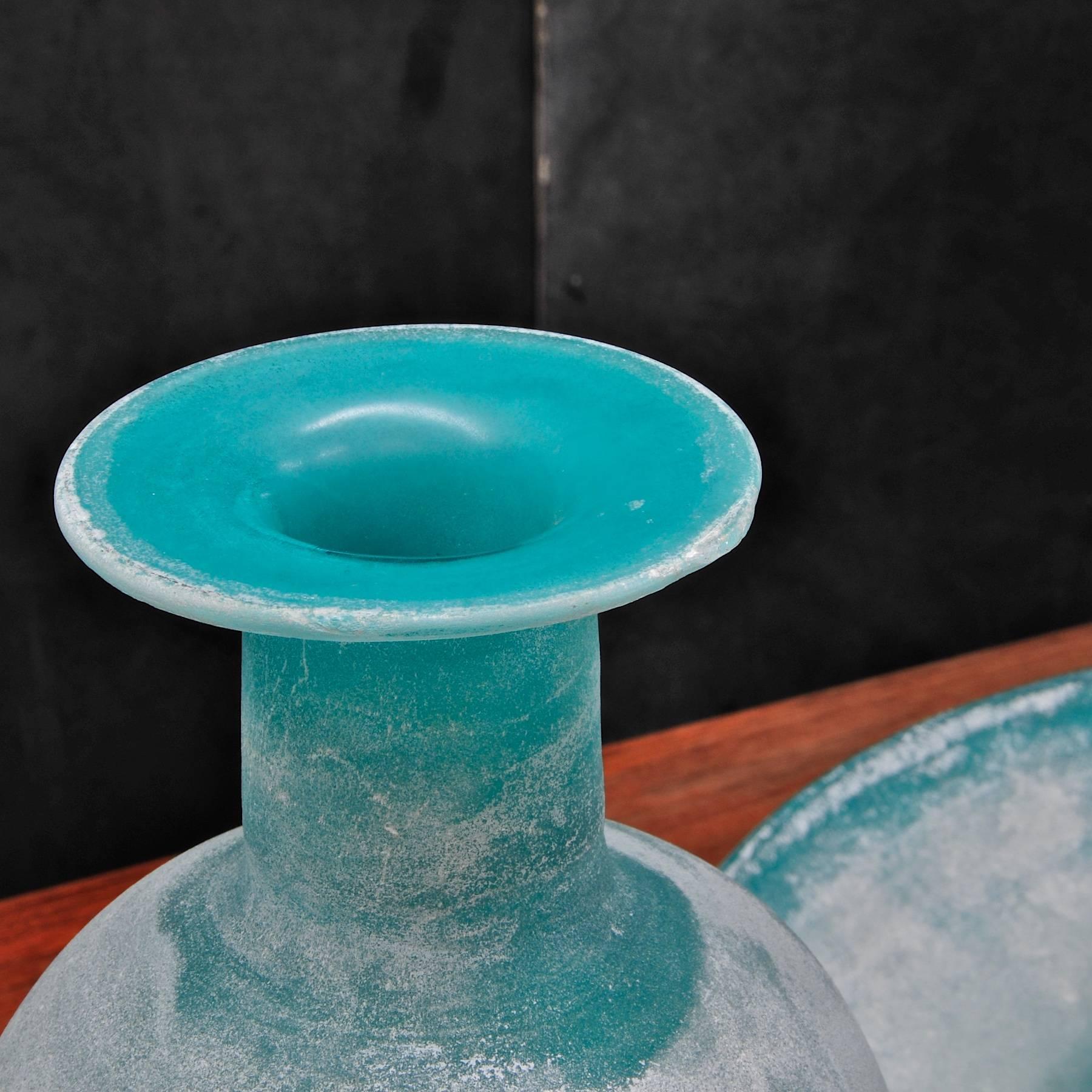 Hand-Crafted Mid-Century Cenedese Scavo Sea Grey-Blue Bowl and Bottle Set Romanesque Forms For Sale
