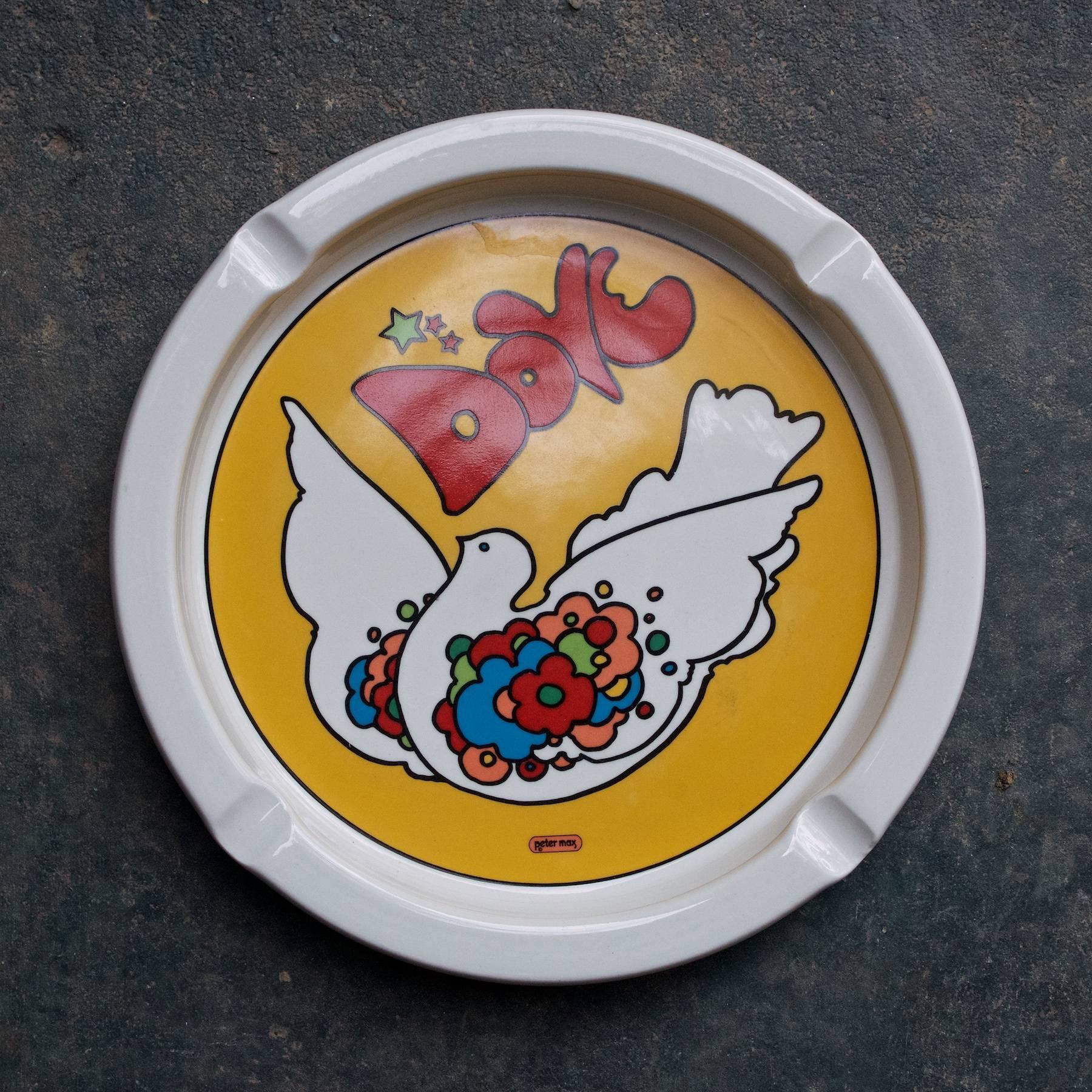 Late 1960s bird of peace dove ashtray by Peter Max psychedelic Pop Art graphic. More Sought after larger 10 inch size.