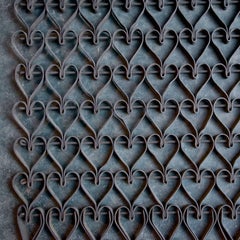 Rustic Cabin Modern Victorian Heart-Shaped Metal Link Door Floor Mat Wall Art