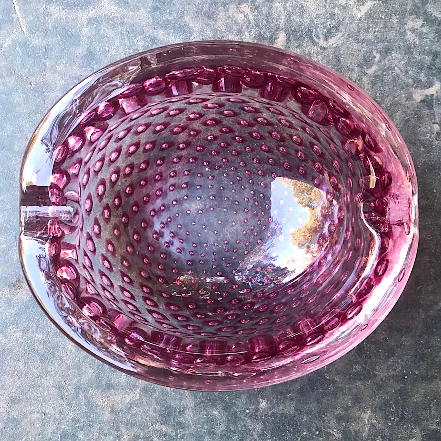 Cranberry Pink Sommerso Controlled Bubble Art Glass Cigar Ashtray Bowl Dish In Fair Condition In Hyattsville, MD