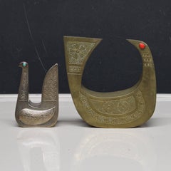 Pair of Joaquin Taller Tinta Ecuador Gemstone Birds Art Craftsman Sculpture