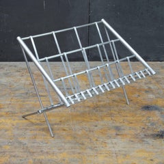 Taller artesano de los años 50 Revistero de aluminio según Richard Galef