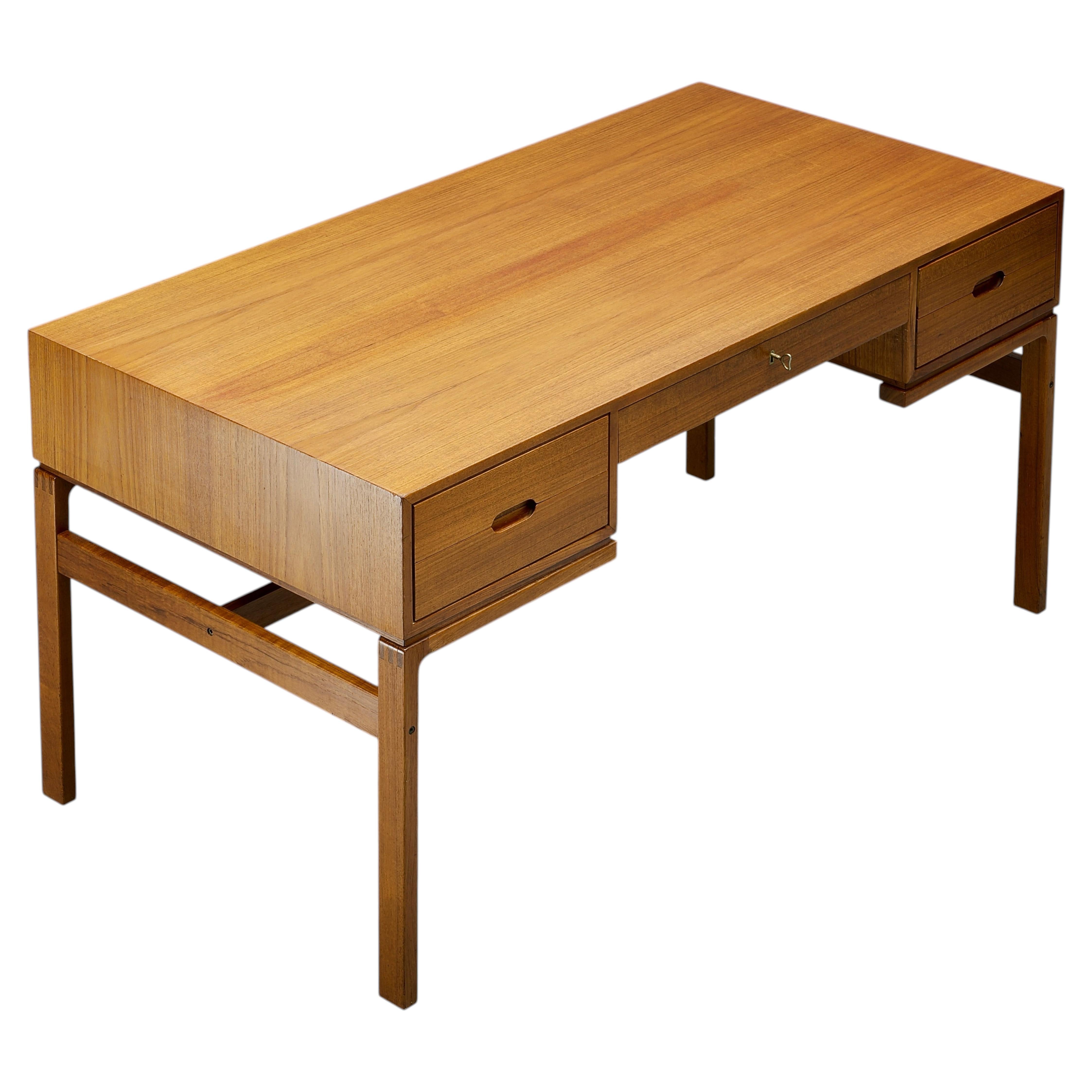 Danish Teak Executive Desk No.80 Iversen Kjersgaard Vintage Mid-Century, 1960s