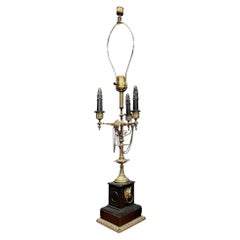 Lampada a candelabro gotica in ottone con teste di leone e lupo, stile massimalista vintage anni '50