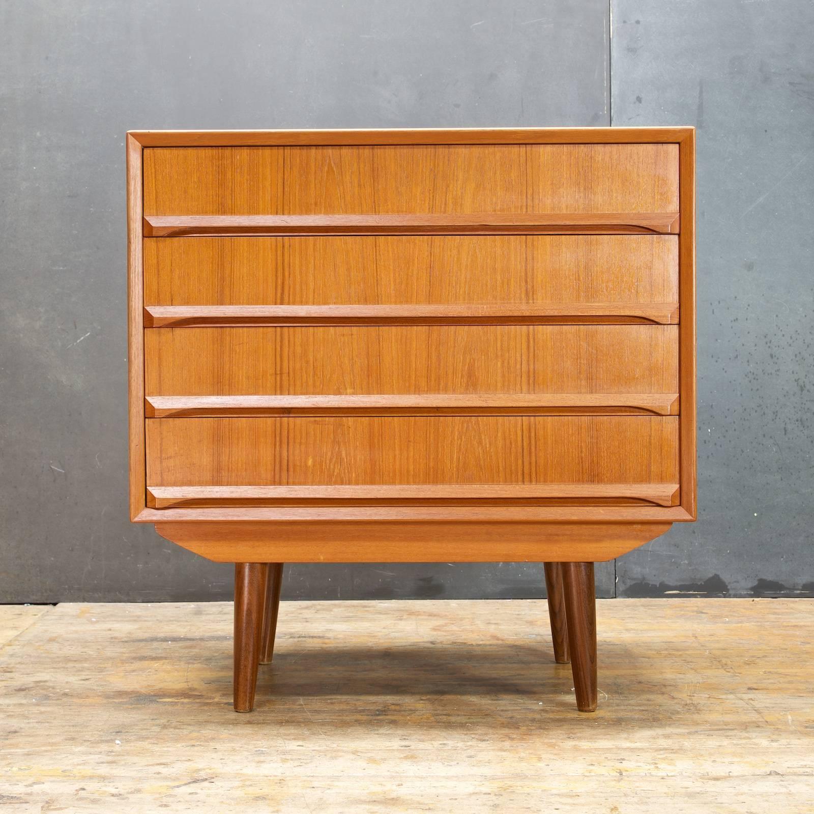 Beautiful (teakwood) finished back. All dovetailed and Mitred Joinery, golden dark mahogany/teak drawer interiors. Unknown Designer, No markers Marks. High quality construction, Heavy like Sibast, or Soborg, from designers like Vodder, Wegner, or