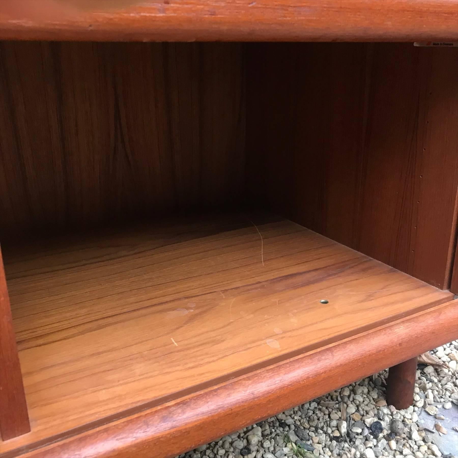 Vintage Mid-Century Danish Teak Tambour Door Low Media Cabinet Console Credenza In Good Condition In Hyattsville, MD