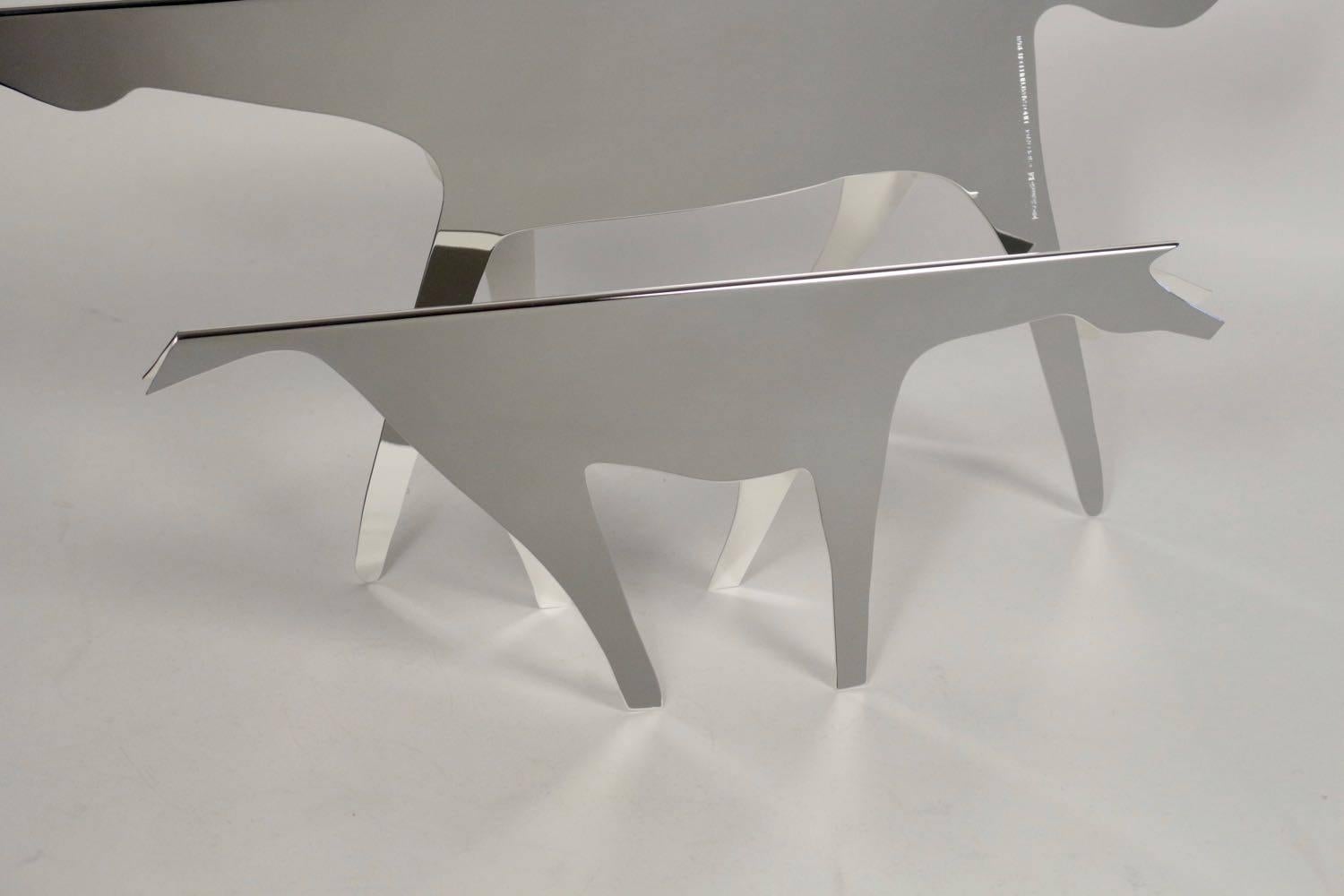 The horse and foal in 1978 by Gio Ponti Sabatini edition.
Designed in collaboration of two Italian designers Gio Ponti architecte and et designer and Lino Sabattini designer and editor for Maison Christophe.
Zoomorphe sculpture in silvered