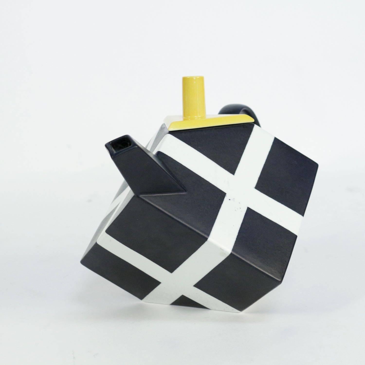 Danish Porcelain Tea Pot by Rolf Sinnemark for Rörstrand Manufacturer