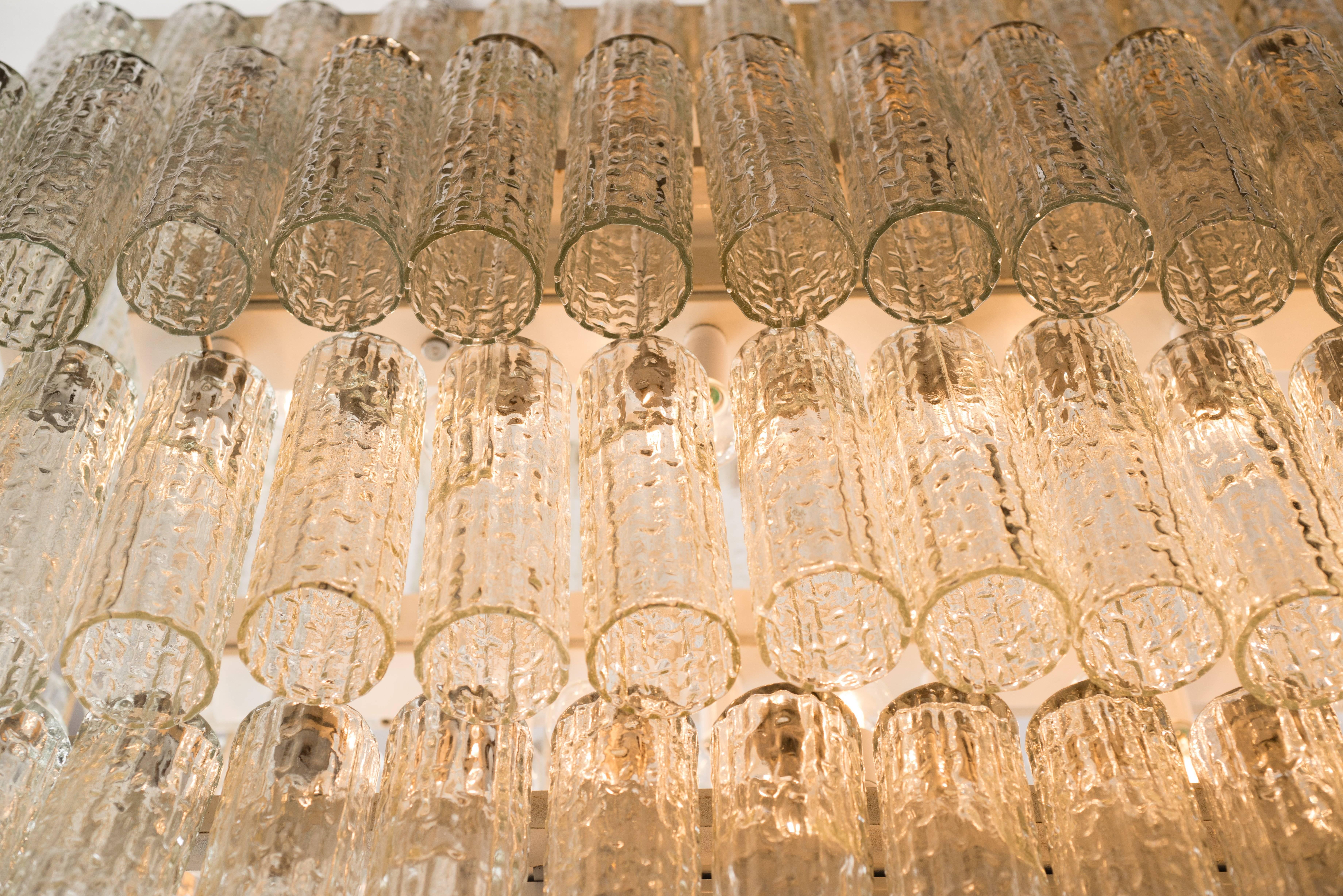 Prächtiger Muranoglas-Kronleuchter aus der Mitte des Jahrhunderts von Venini, 1970er Jahre (Italienisch)
