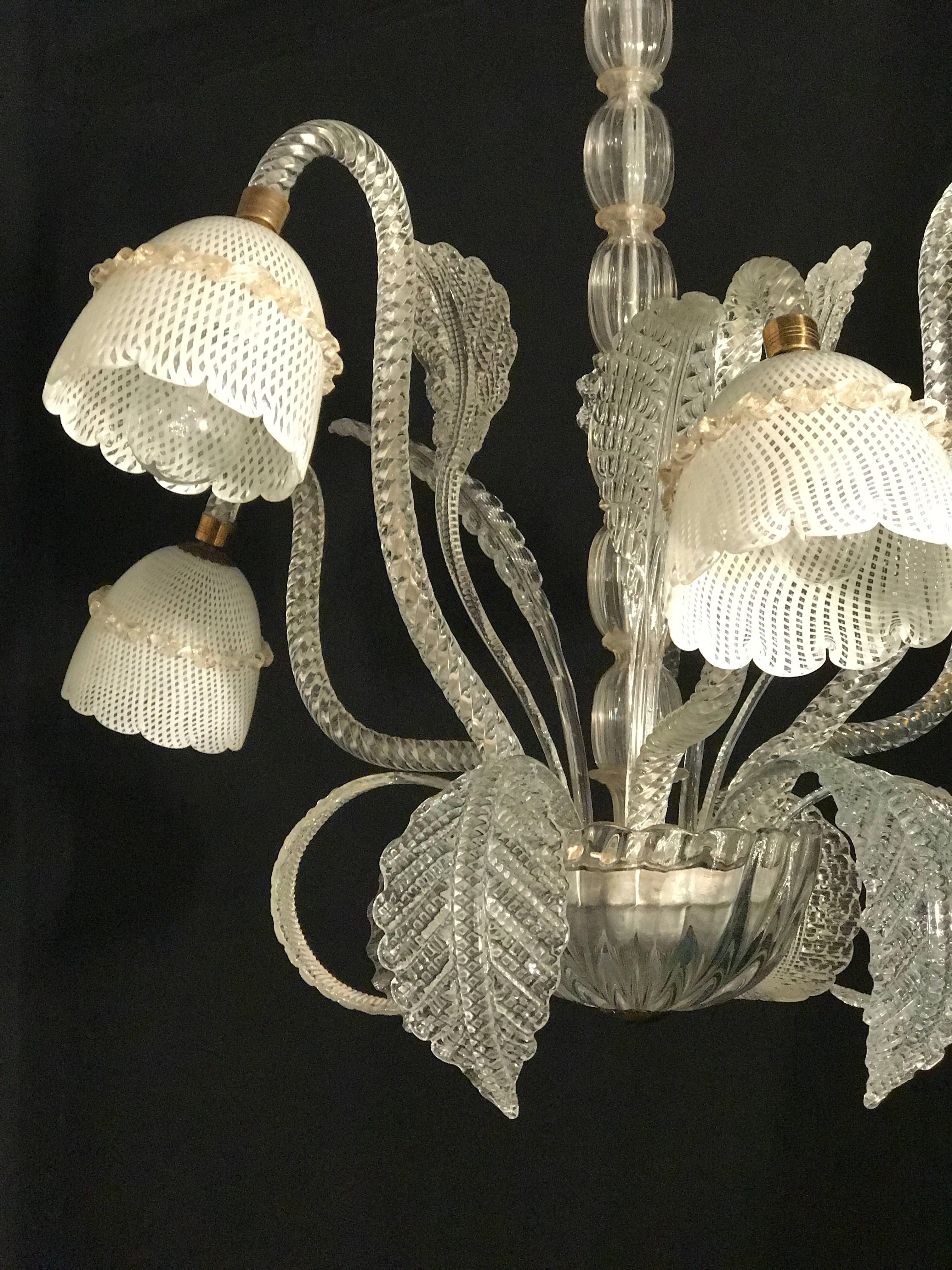 Splendid  Chandelier by Barovier with Reticello Murano Glass In Good Condition In Rome, IT
