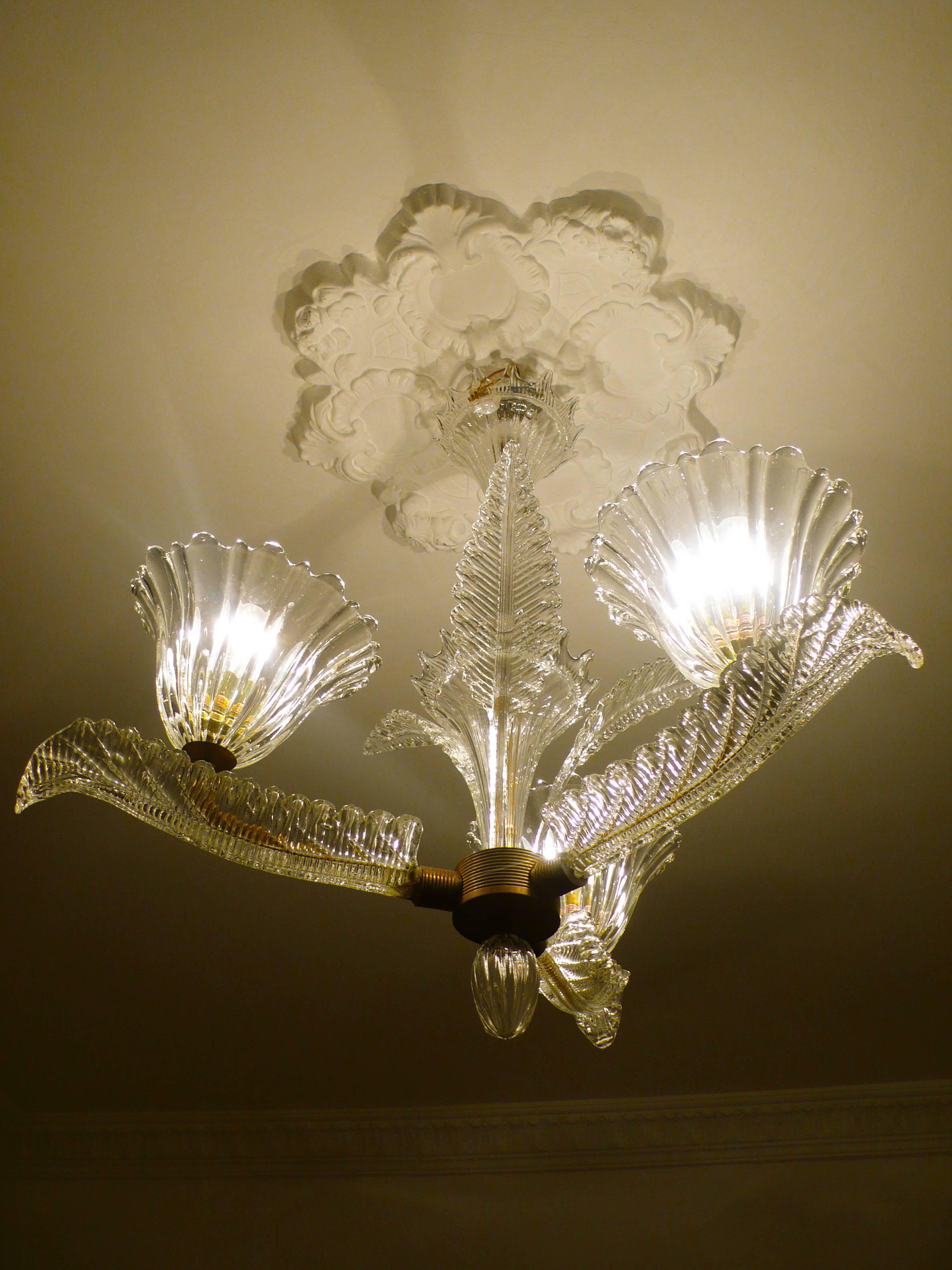 Charming Murano Glass Chandelier by Ercole Barovier, 1940s In Good Condition For Sale In Rome, IT