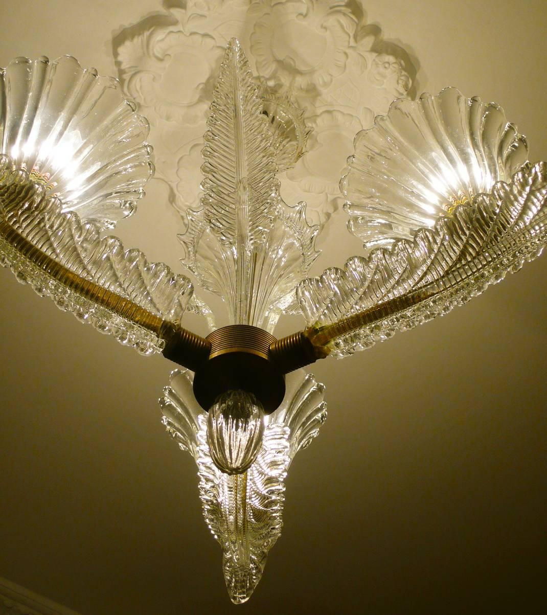 Charming Murano Glass Chandelier by Ercole Barovier, 1940s For Sale 4