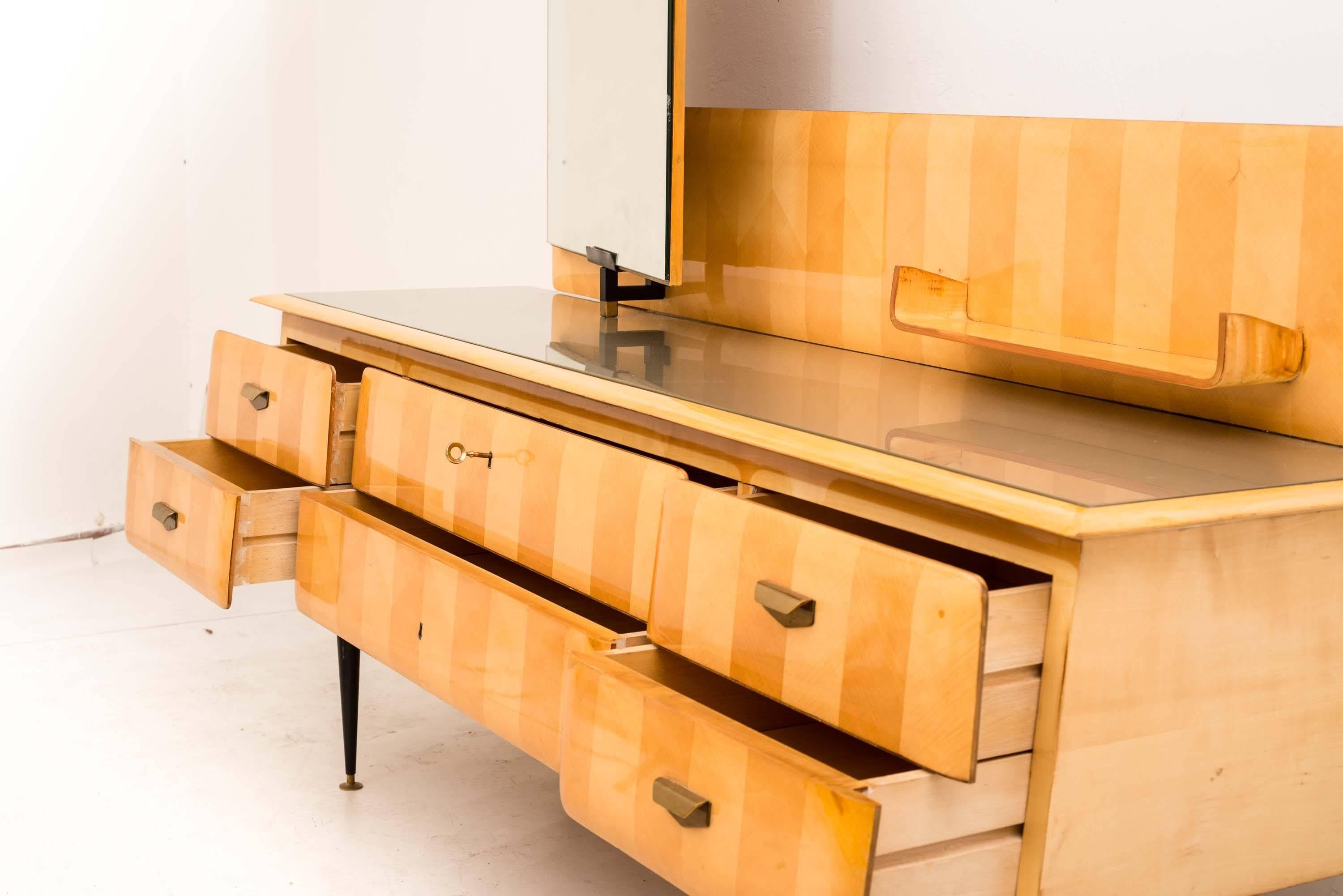  Table de coiffeuse en bois d'érable de conception italienne du milieu du siècle 1950 Bon état - En vente à Rome, IT