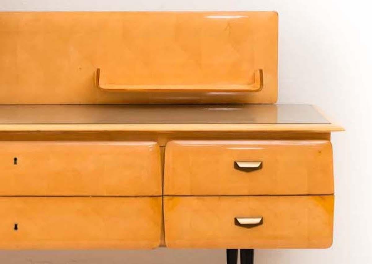  Table de coiffeuse en bois d'érable de conception italienne du milieu du siècle 1950 en vente 4