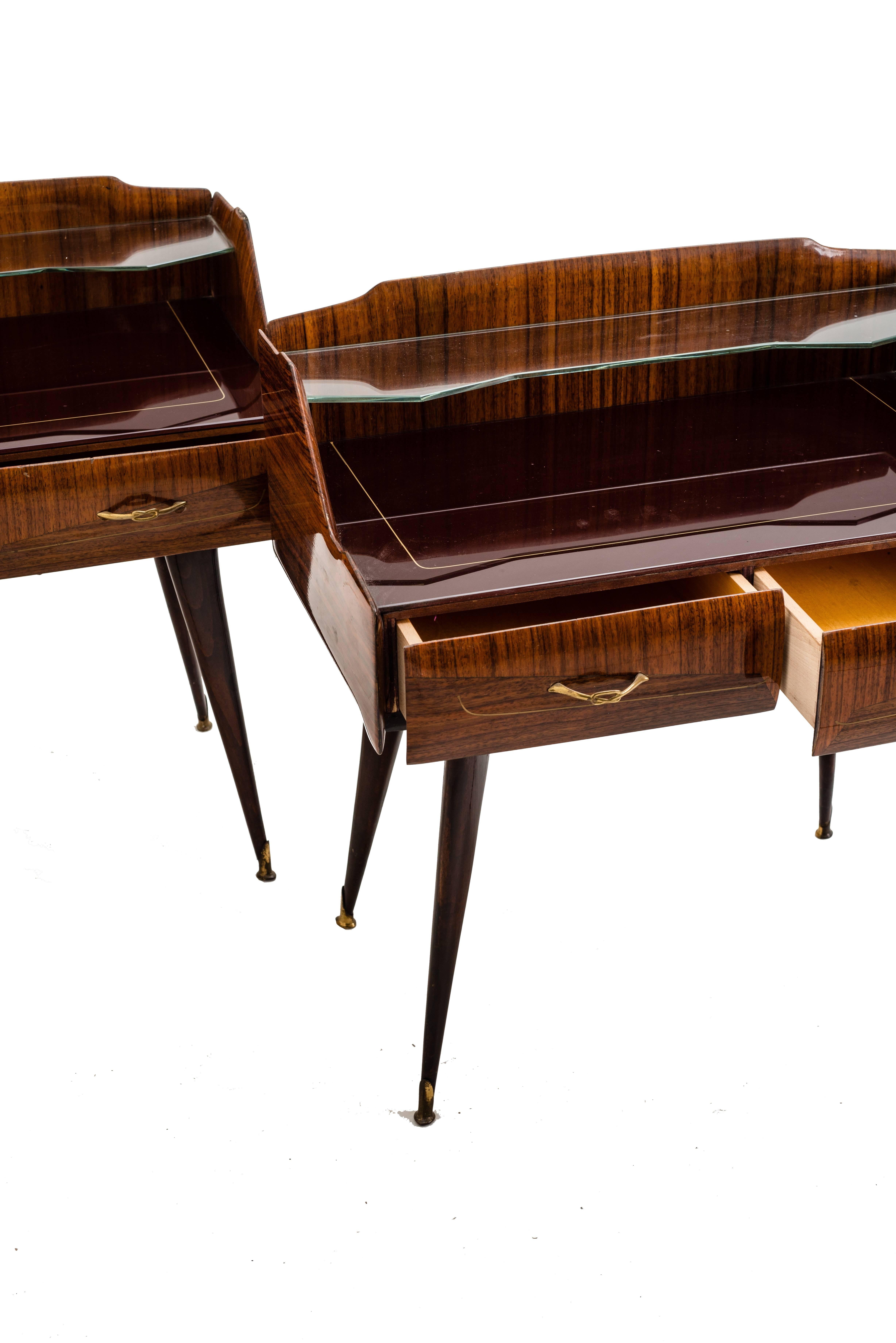 Mid-Century Modern Pair of Italian Mid Century Nightstands in the Style of Paolo Buffa, circa 1950s For Sale