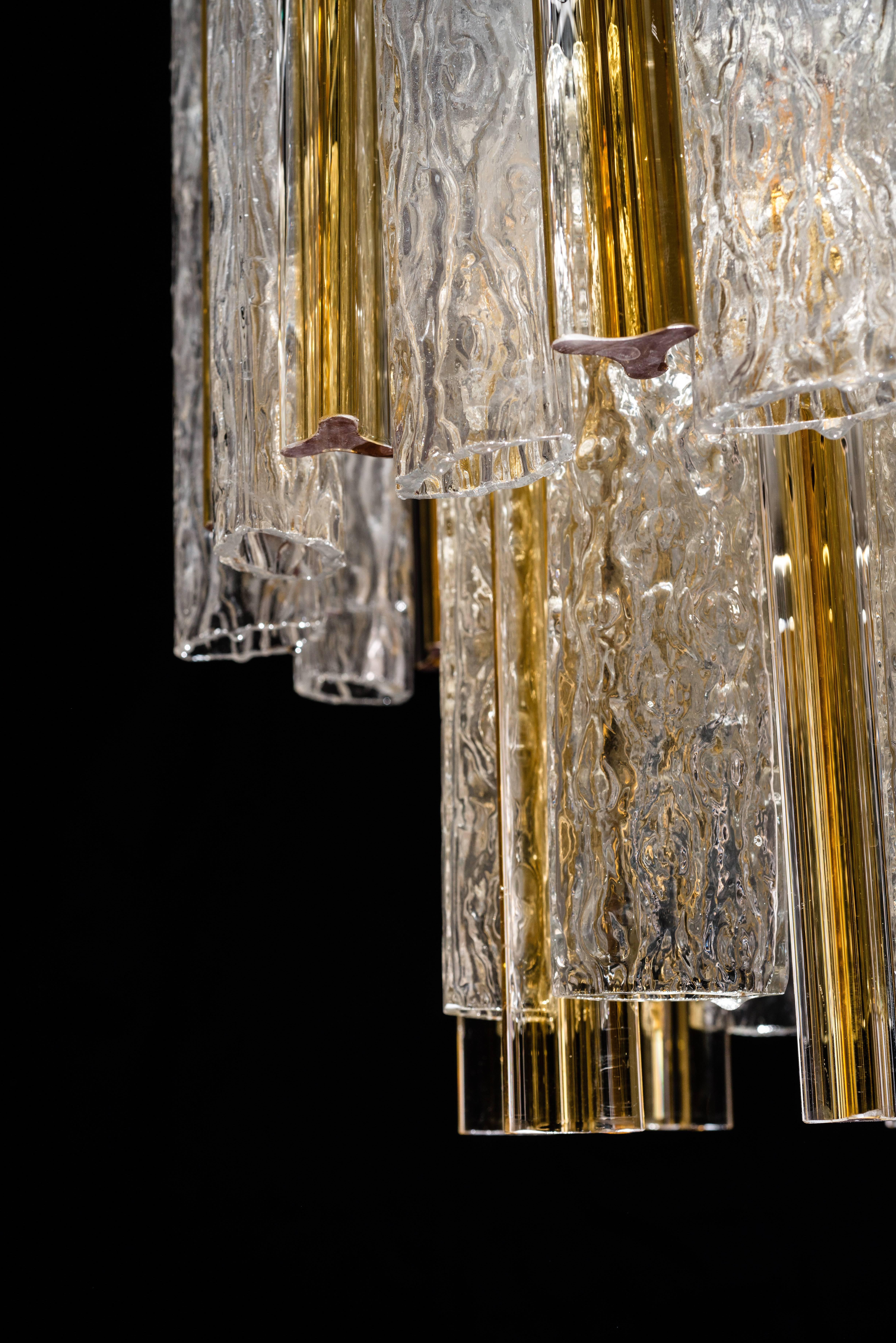 Italian Royal Chandelier in the Style of Venini, 1960s