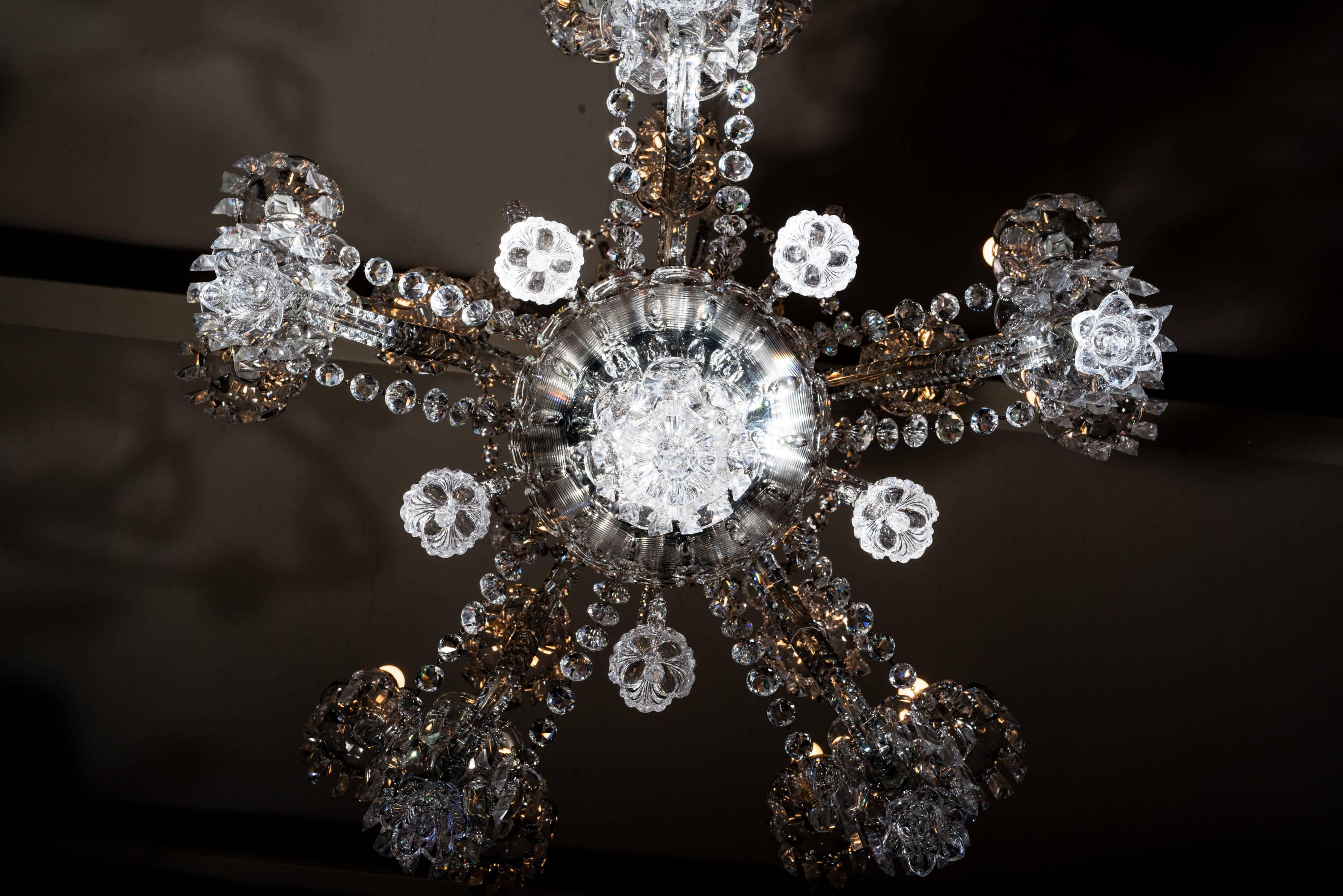 19th Century Exceptional Crystal Chandelier of Baccarat, France, 1820s For Sale