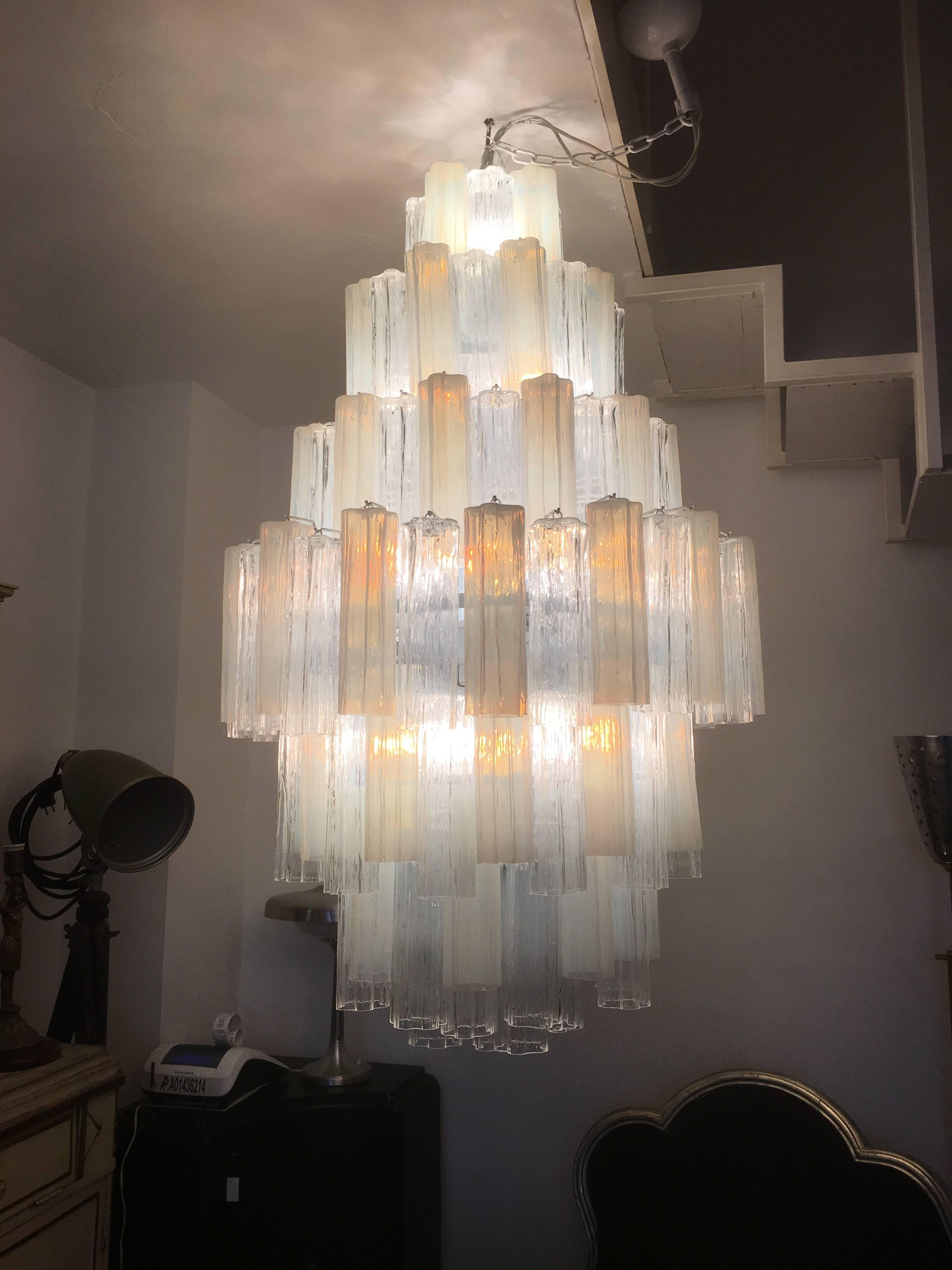 Gorgeous Chandelier Toni Zuccheri for Venini, 1960s In Excellent Condition In Rome, IT