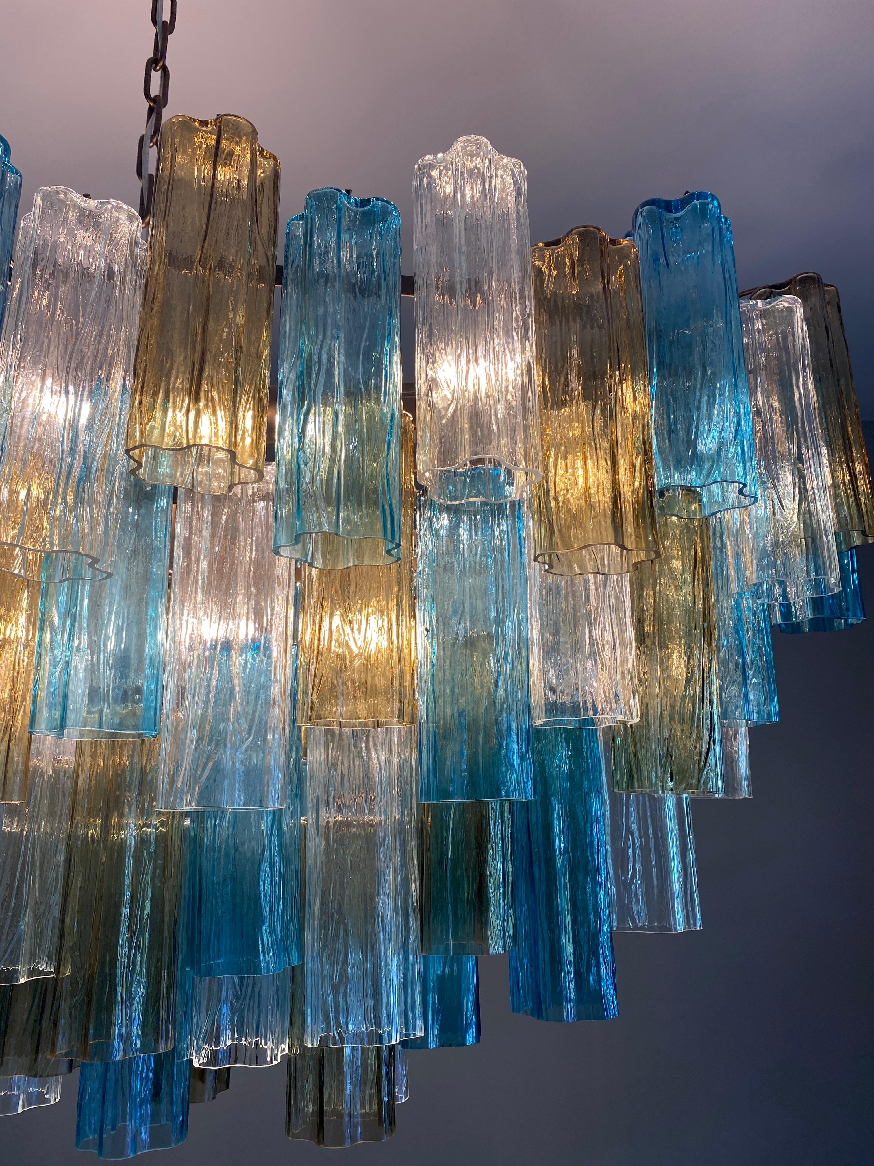 Large Oval Shaped Multi-Color Murano Glass Chandelier Model Forte dei Marmi For Sale 5