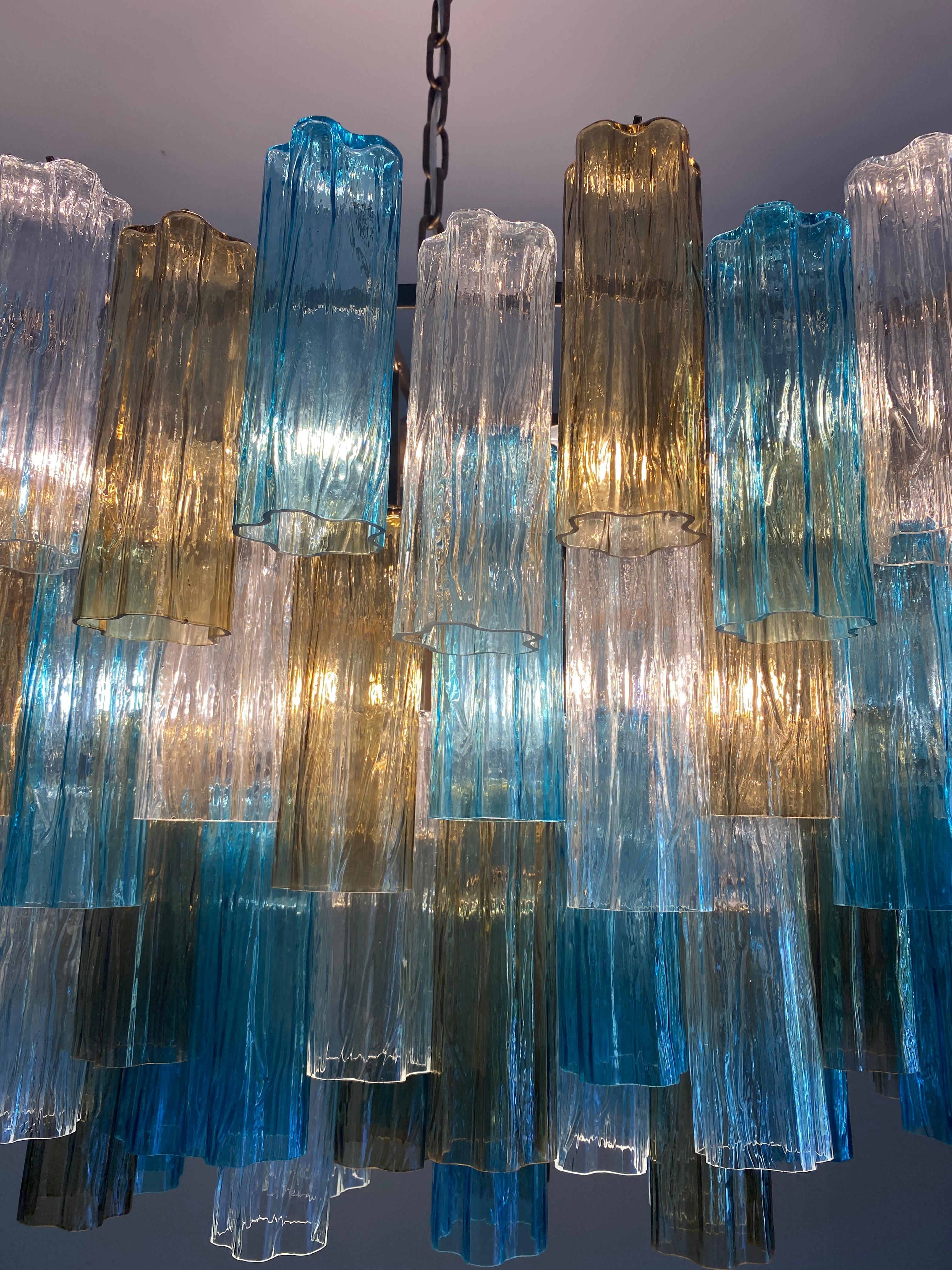 Large Oval Shaped Multi-Color Murano Glass Chandelier Model Forte dei Marmi For Sale 8