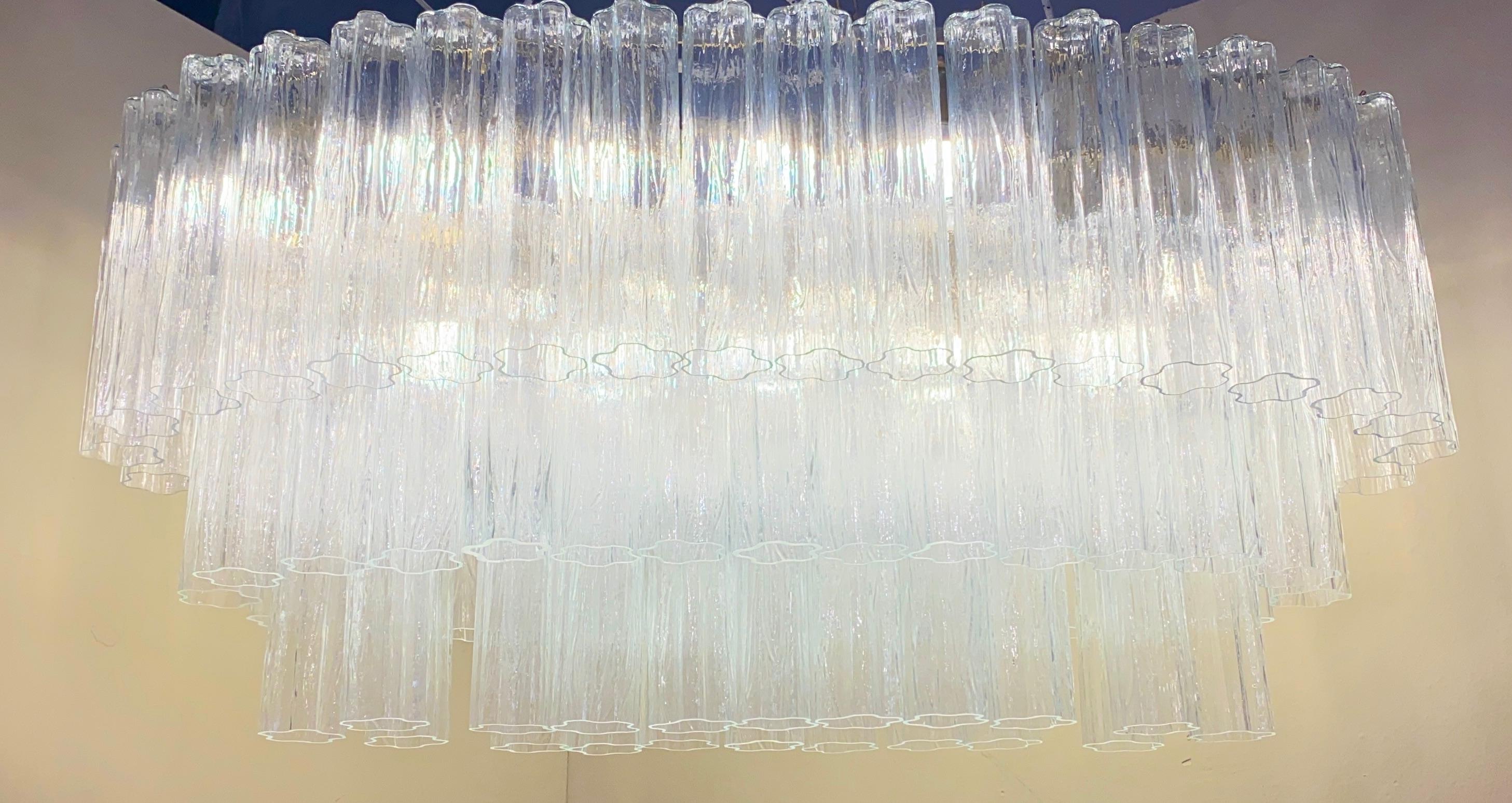 Large Oval Shaped Multi-Color Murano Glass Chandelier Model Forte dei Marmi For Sale 11