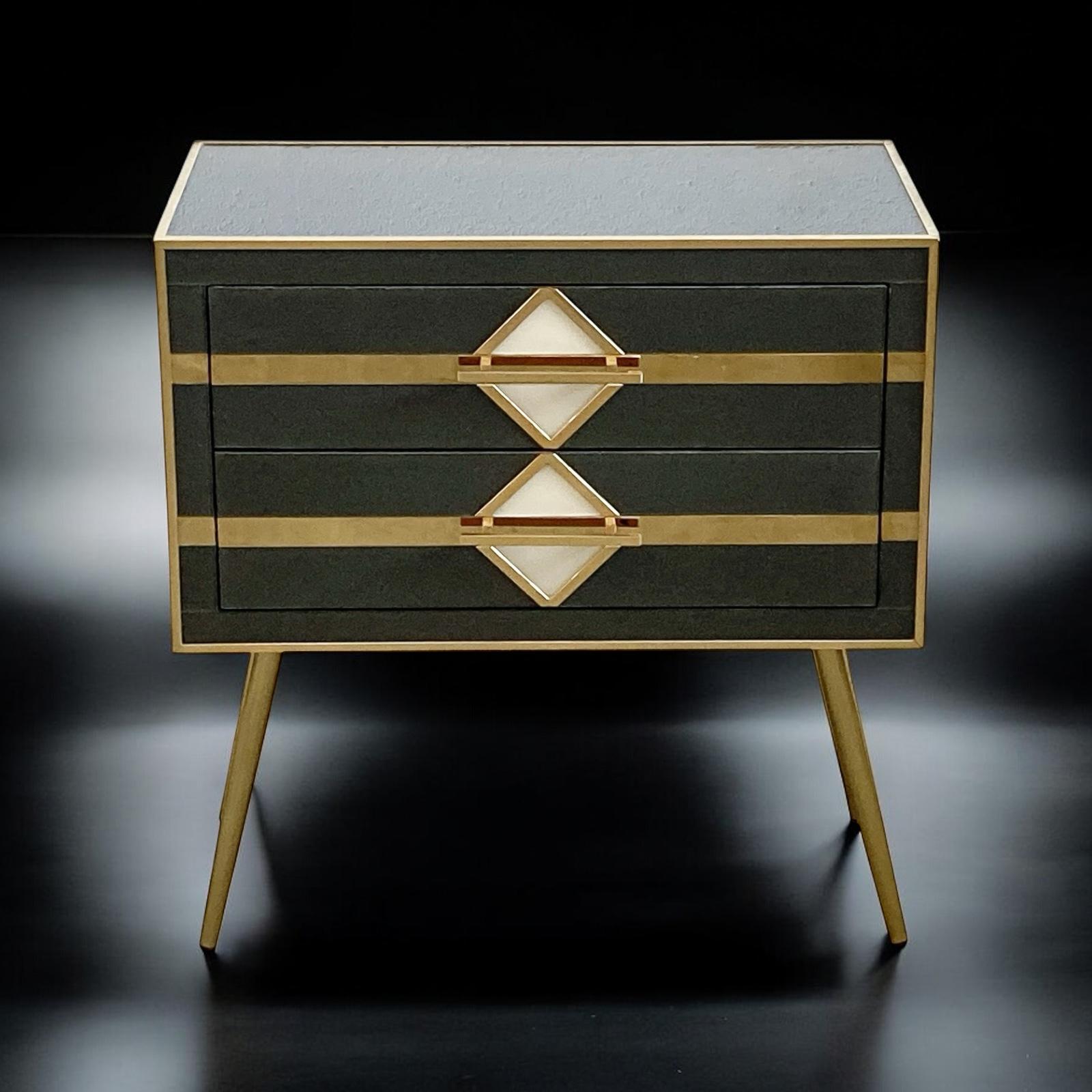 Paire de tables de chevet ou de commodes grises de style milieu de siècle en vente 6