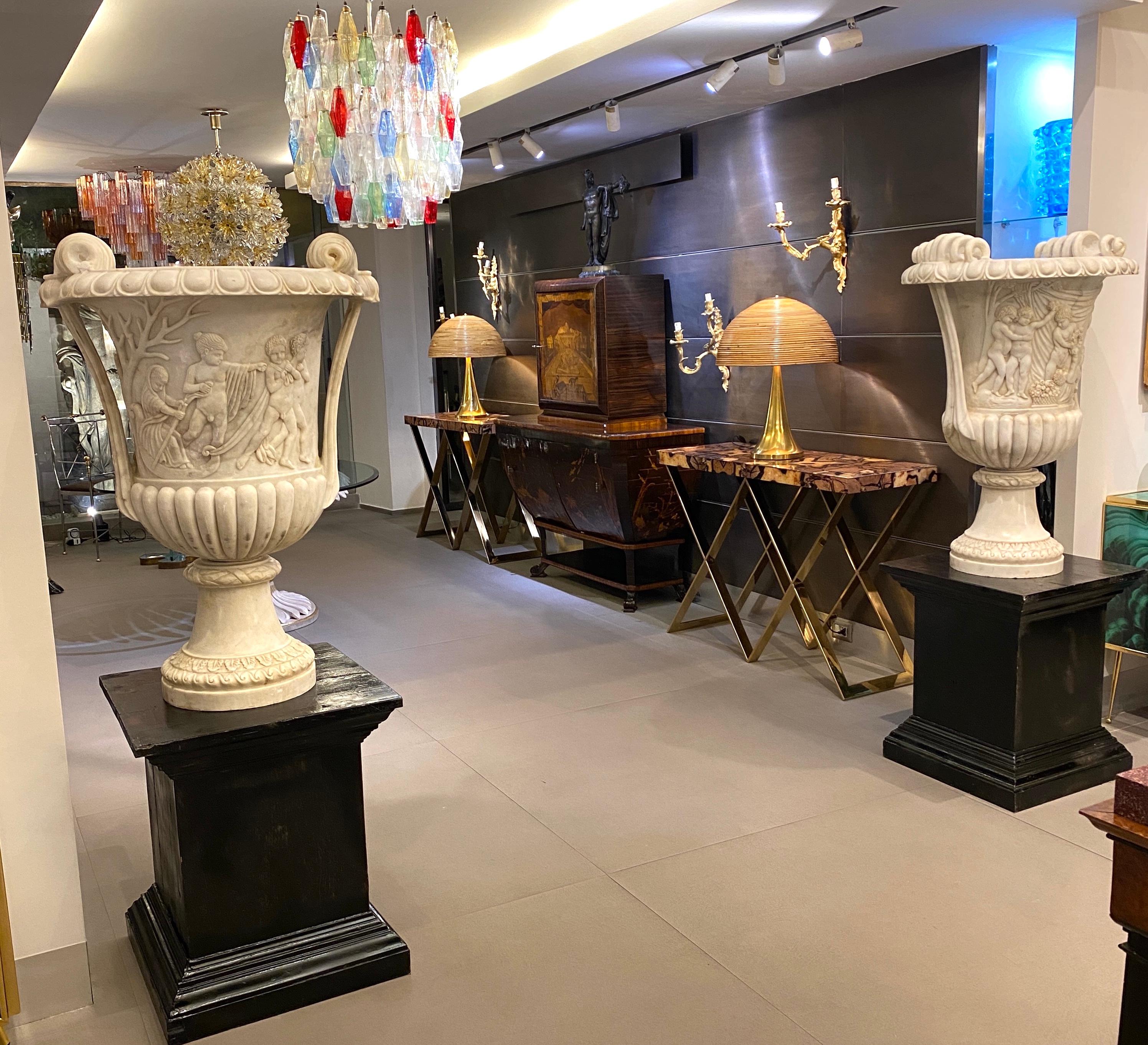 Pair of Exceptional Carrara White Marble Vases Grand Tour For Sale 3