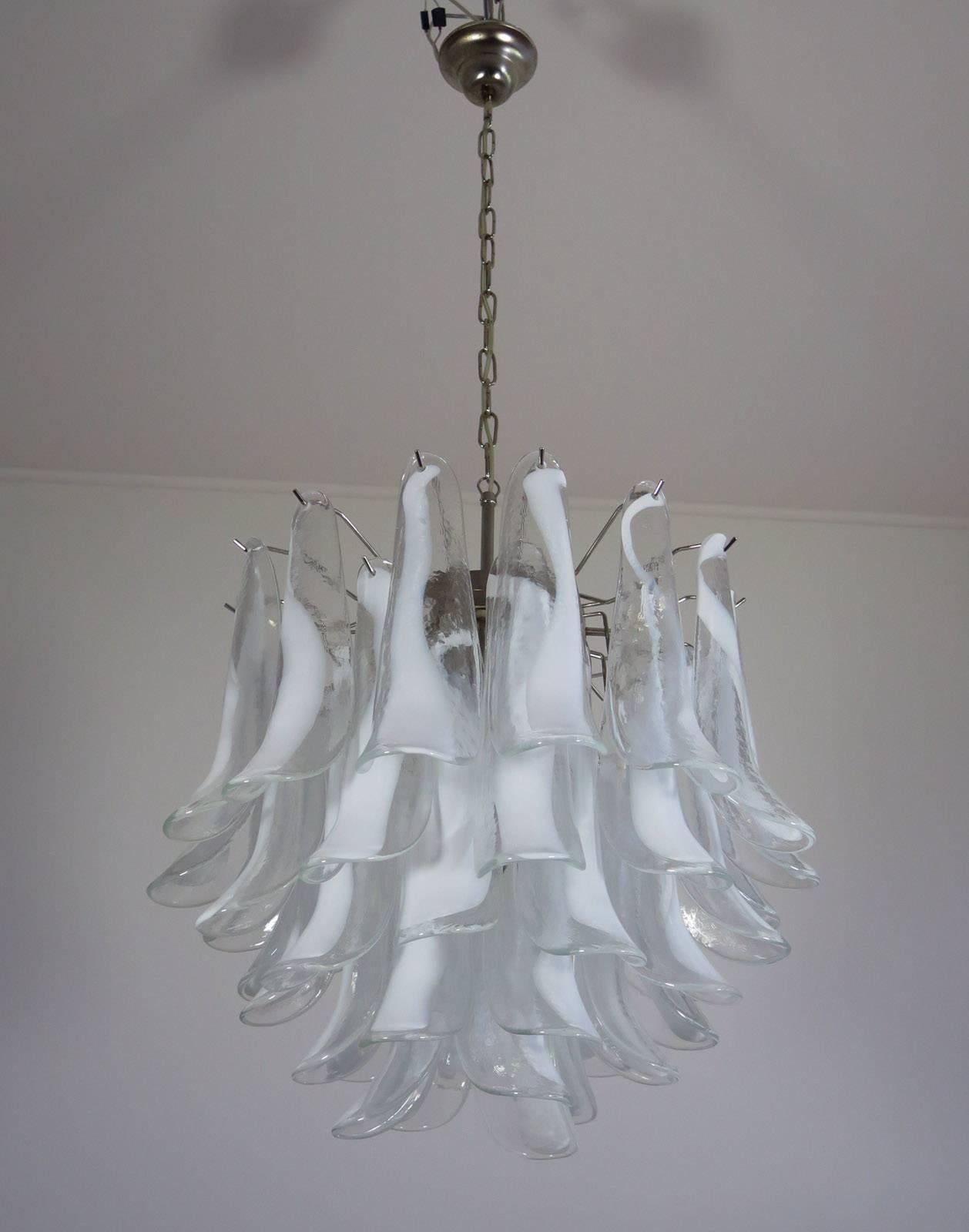 Pair Murano Chandelier in the Manner of Mazzega, 1970s In Excellent Condition For Sale In Rome, IT