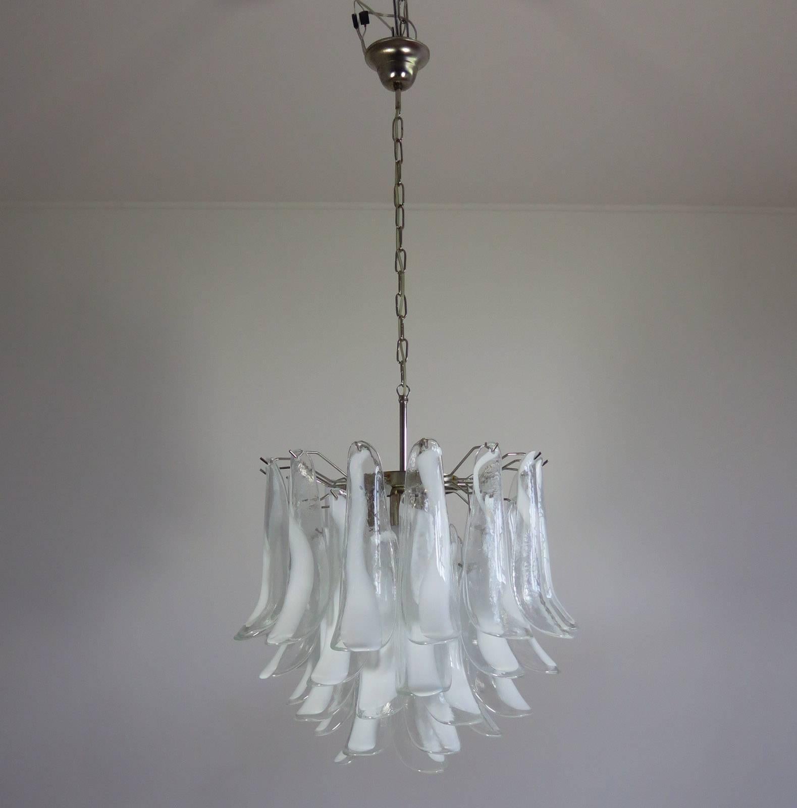 XX secolo Coppia di lampadari di Murano alla maniera di Mazzega, anni '70 in vendita