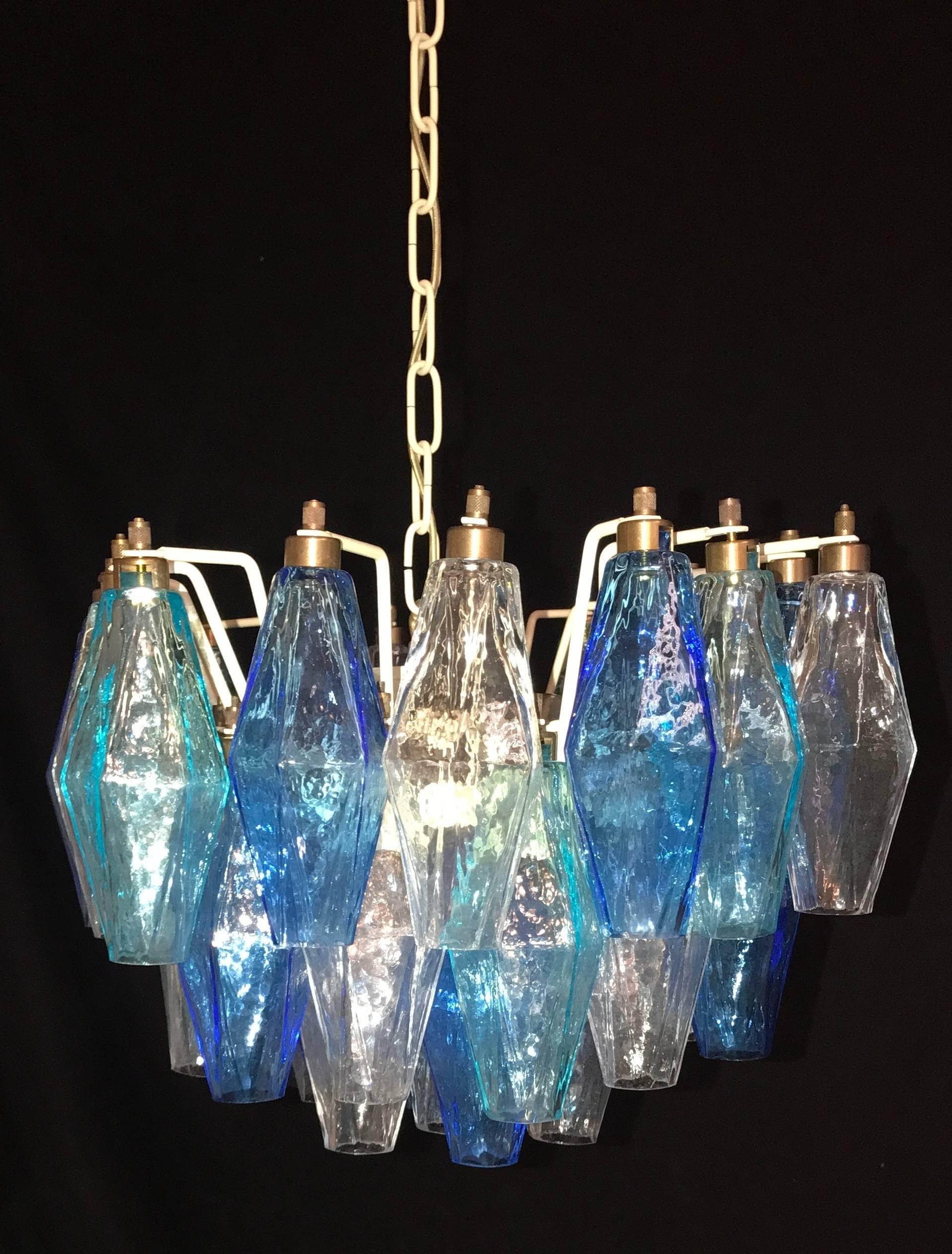 Pair of Murano Poliedri Chandelier in the Style of Carlo Scarpa In Excellent Condition In Rome, IT