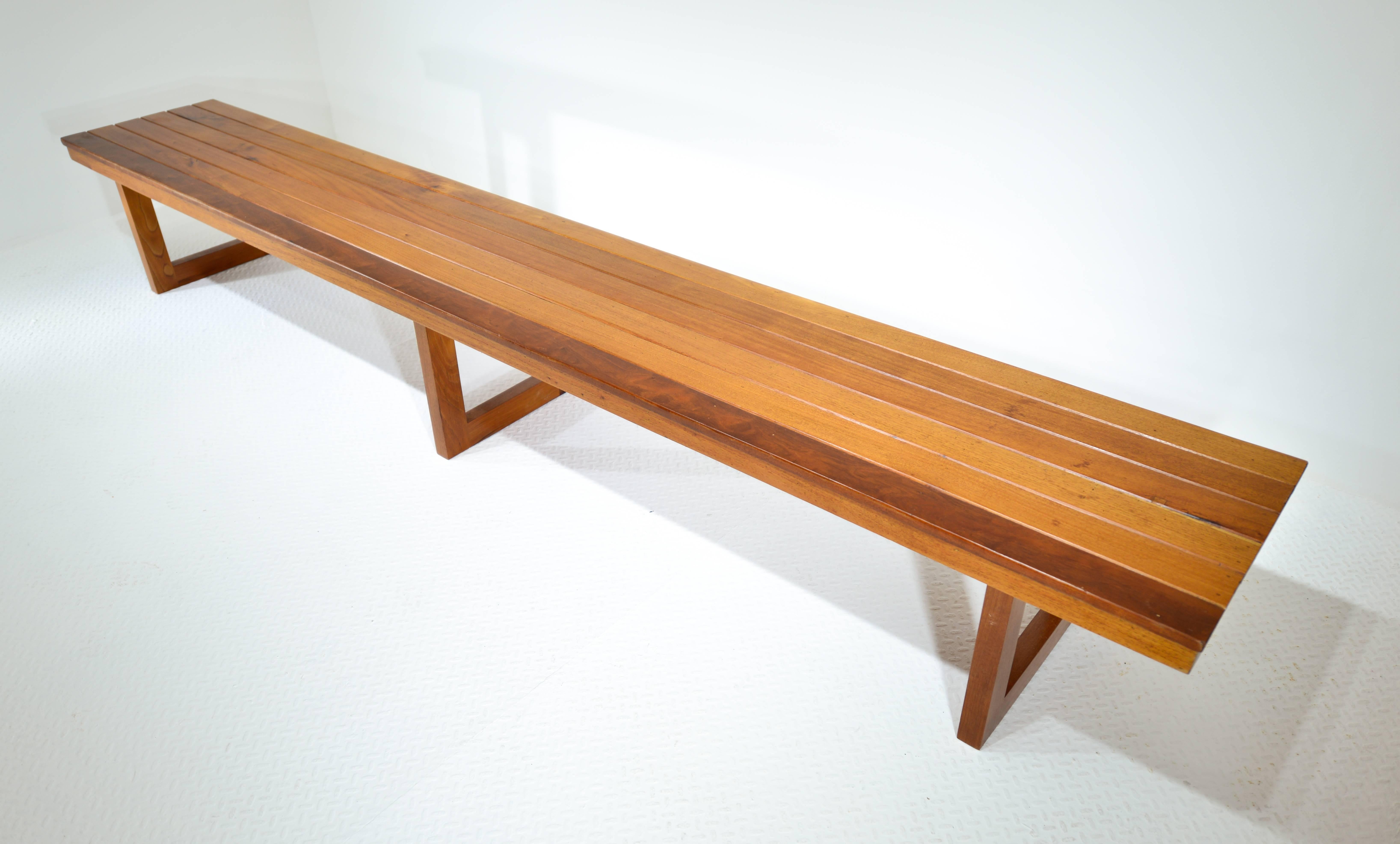 Mahogany 1950s Bench In Excellent Condition For Sale In Mexico City, MX
