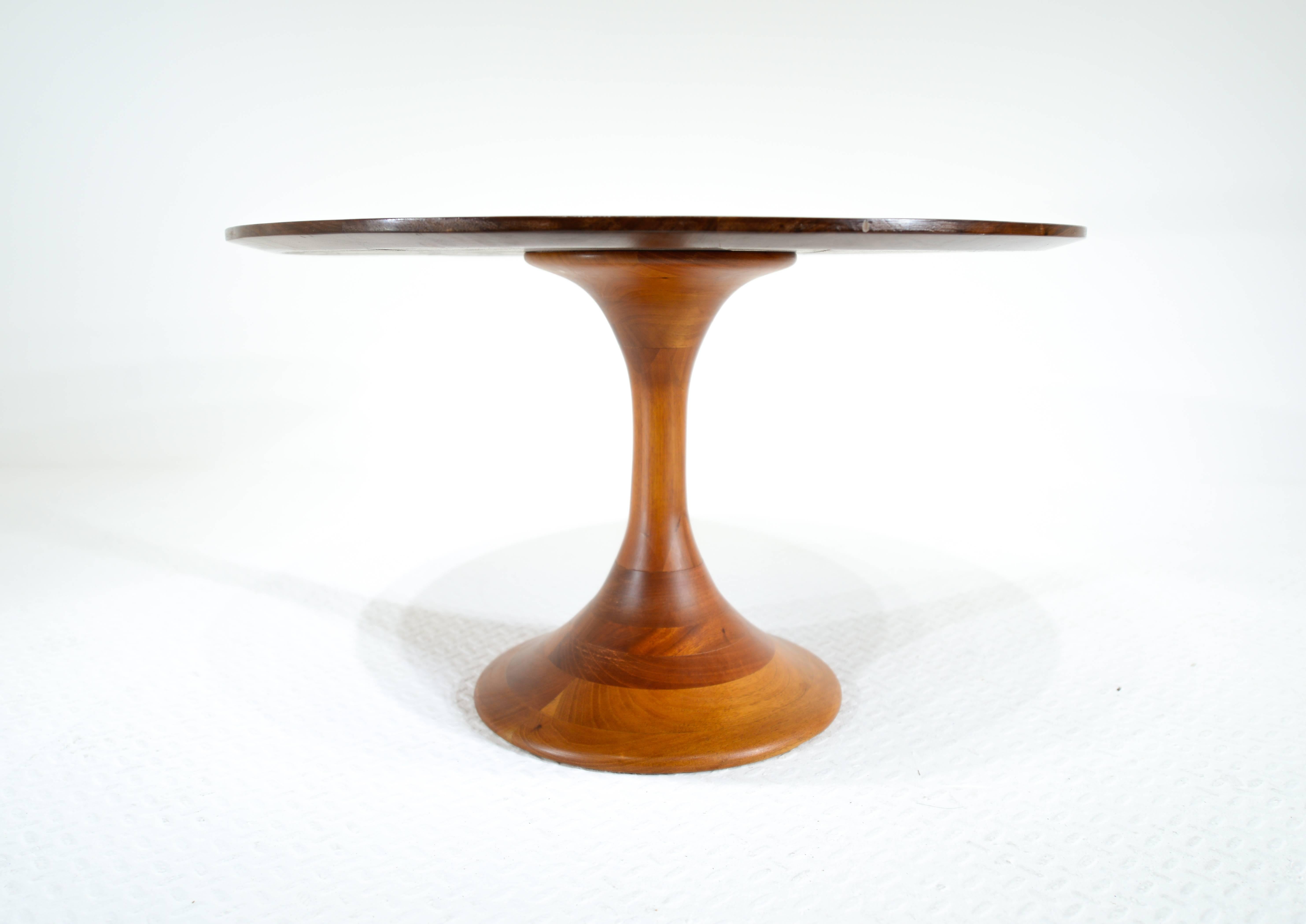 Mid-Century Modern Round Coffee Tables Set