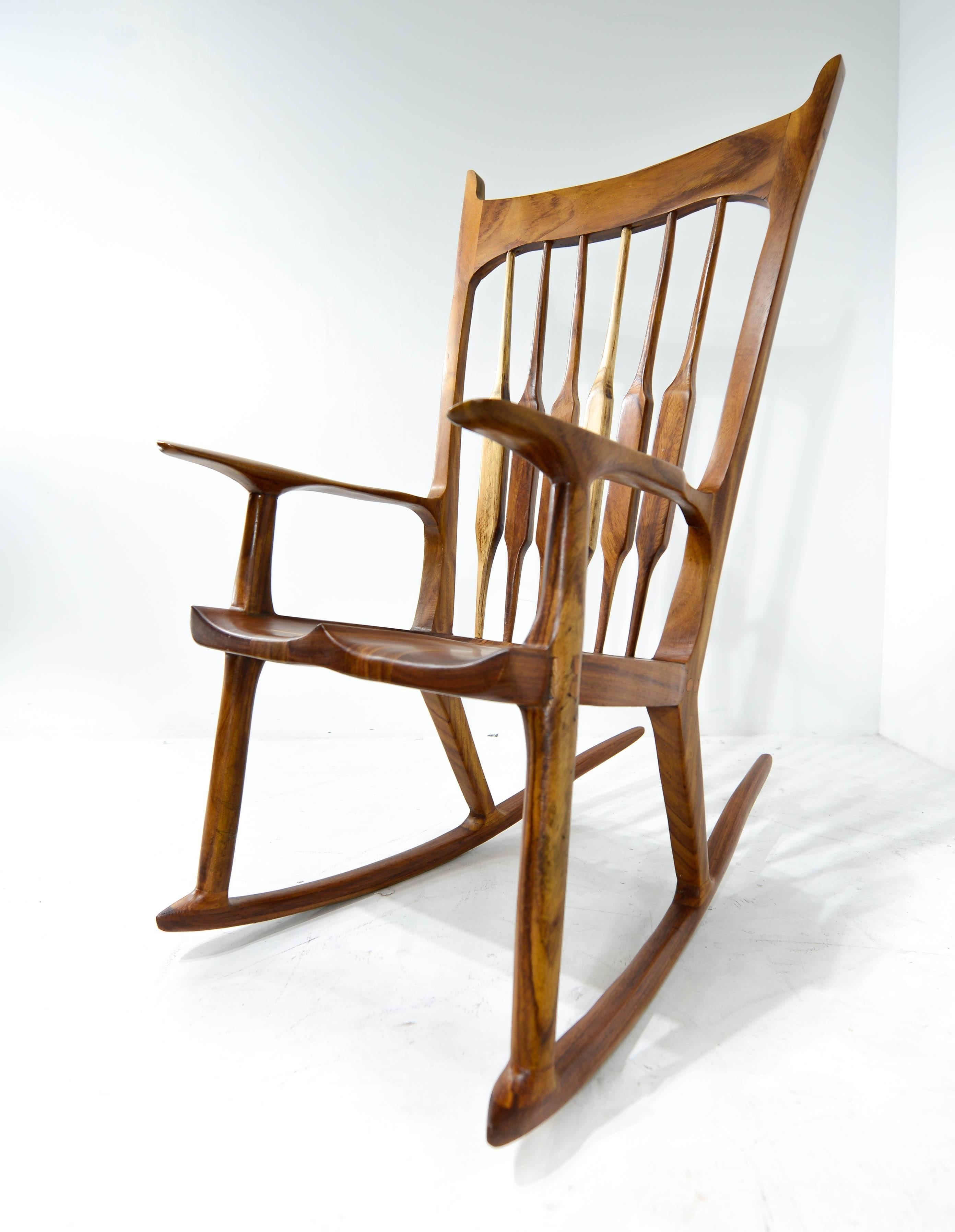Rocking Chair, in the Manner of Sam Maloof In Good Condition For Sale In Mexico City, MX
