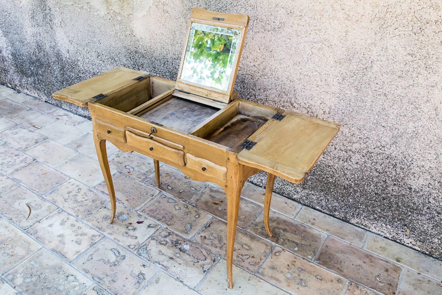Vanity Table with Mirror, Wood in Louis XV Style In Excellent Condition For Sale In Ramatuelle, IDF