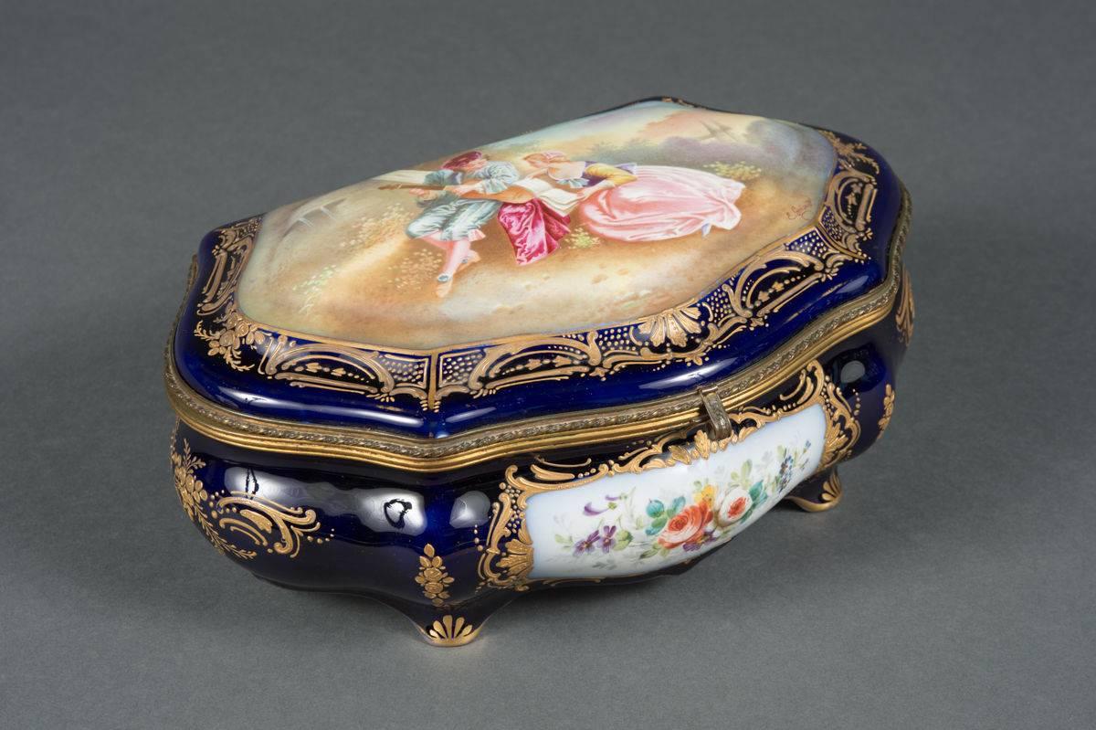 French Antique Bronze Mounted and Painted Sevres Style Cobalt Blue Accessory Box For Sale 3