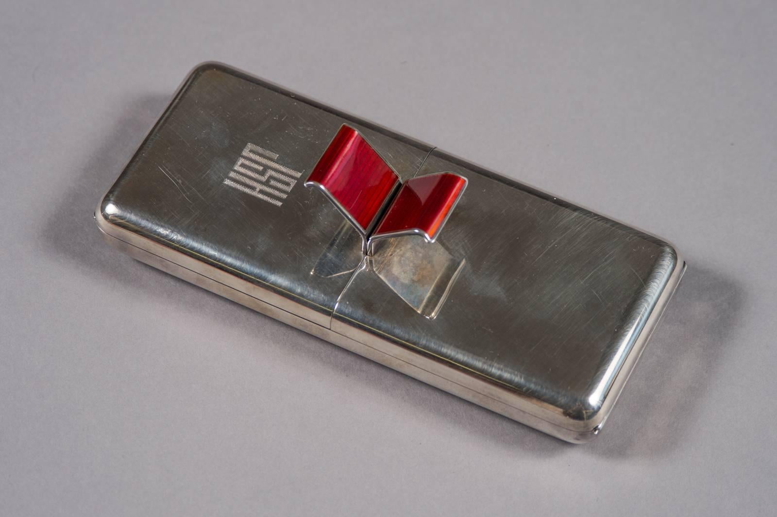 Caja noruega con bisagra de plata de ley y esmalte rojo de J.Tostpup Esmalte en venta