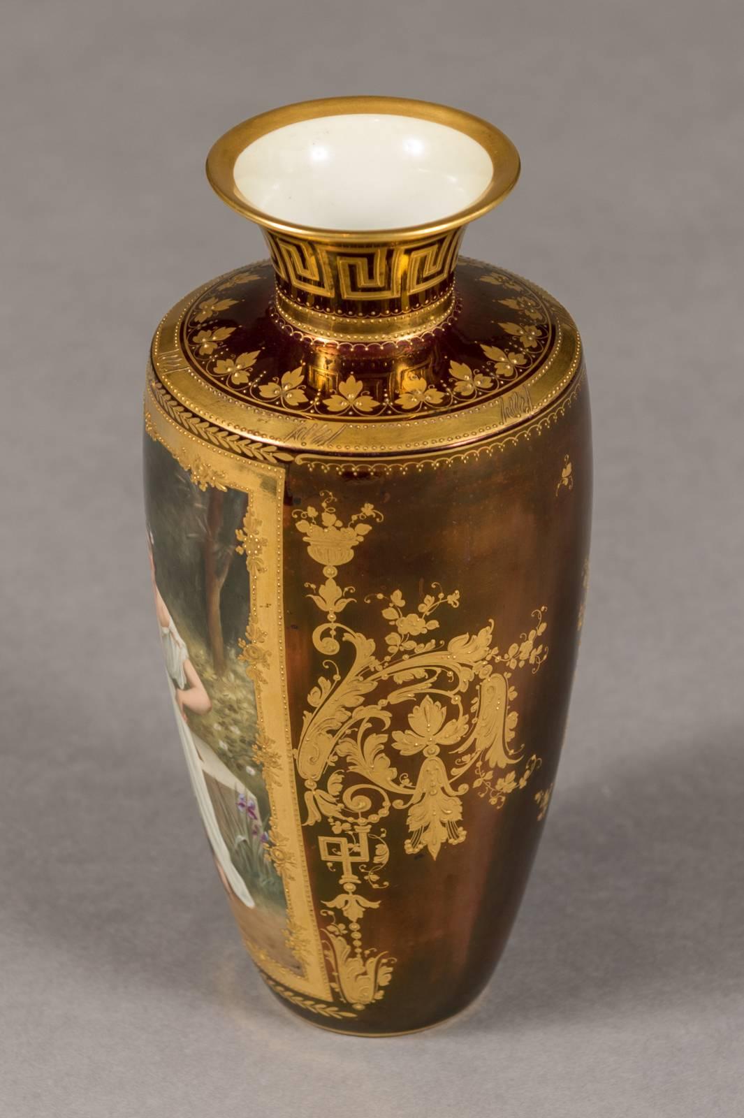 Very Finely Painted Royal Vienna Hand Painted Portrait Vase, circa 1890 In Excellent Condition In Los Angeles, CA