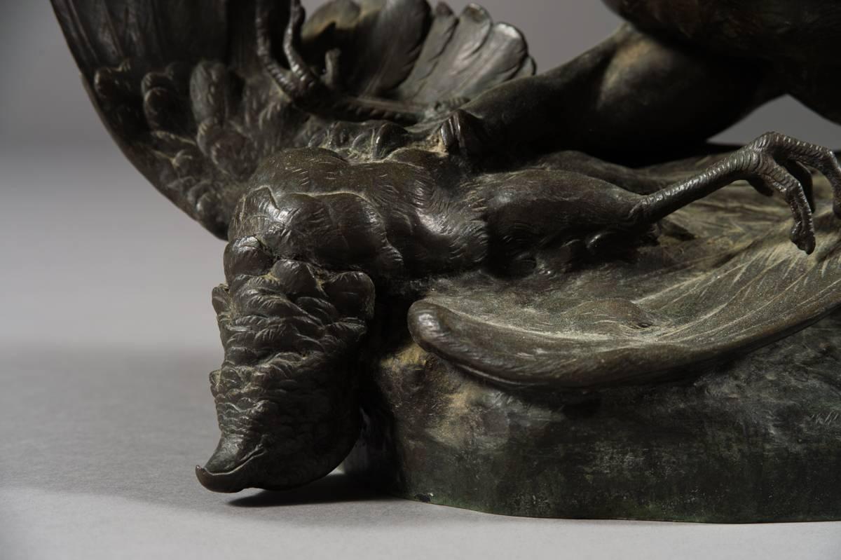 Bronze Modèle ancien de lune en bronze bien fait d'une lionne par Leon Bureau en vente