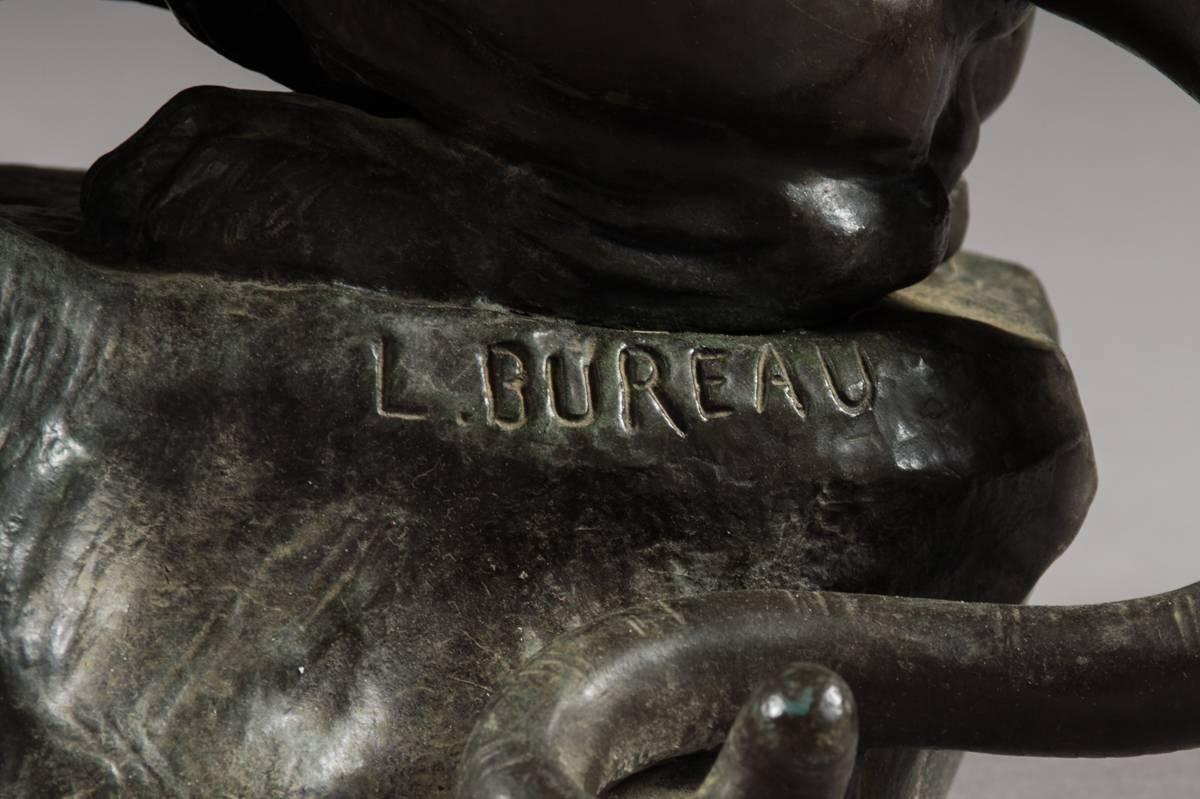 Gut gearbeitetes antikes Bronzemodell einer Löwe von Leon Bureau im Angebot 2