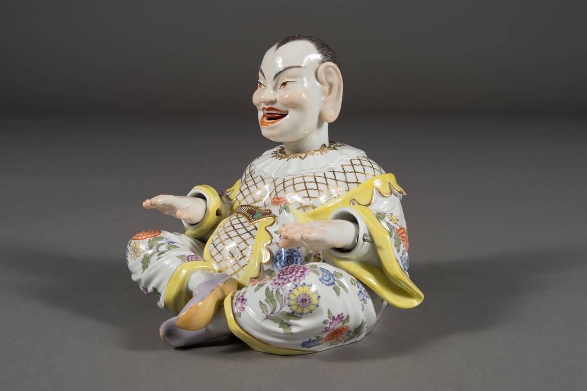 20th Century Meissen Porcelain Articulated Nodding Head Pagoda Figure For Sale
