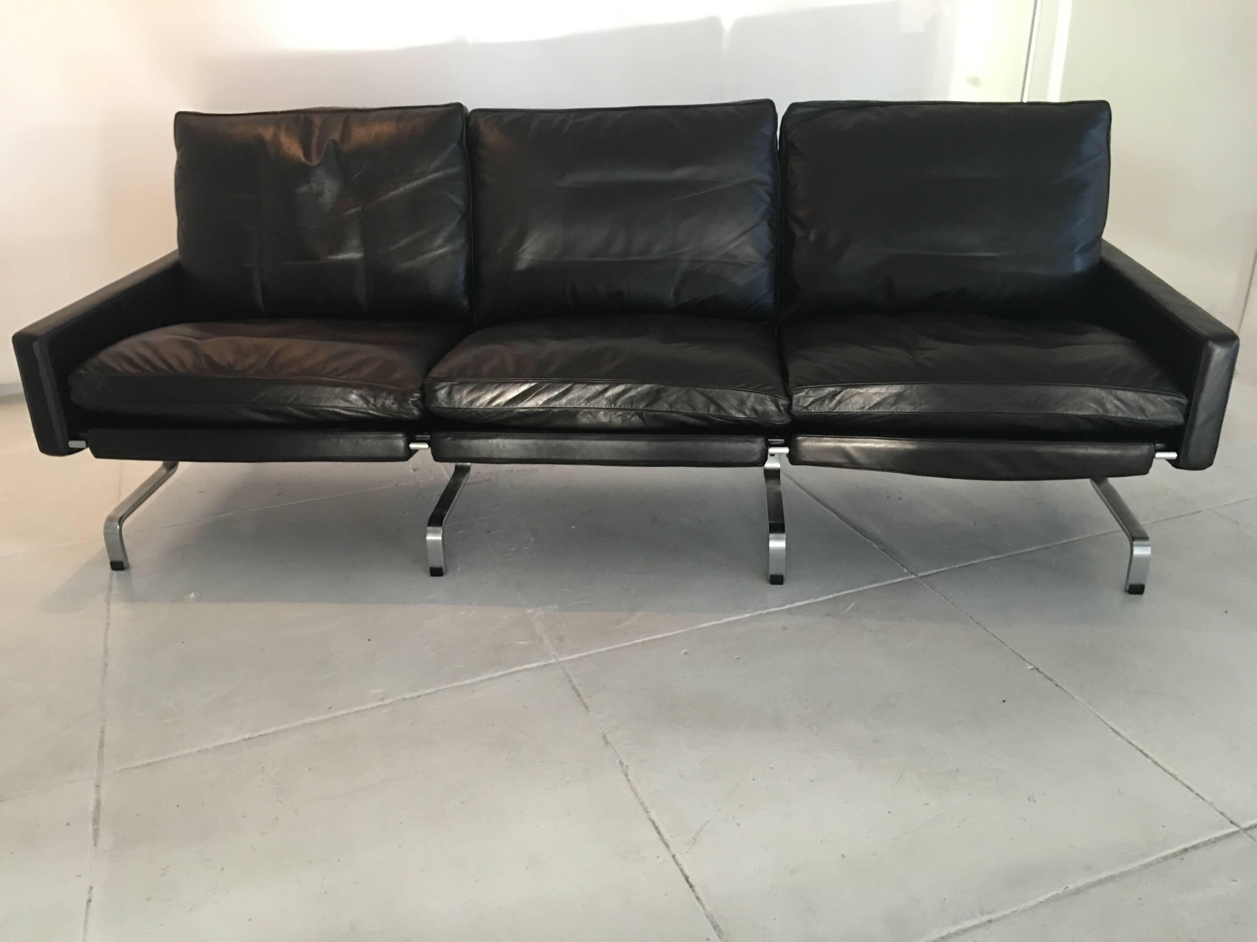 Most amazing and incredible PK31/3 three-seat sofa by Poul Kjaerholm for E, Kold Christensen, 1969. Black leather and chrome-plated steel, excellent condition.